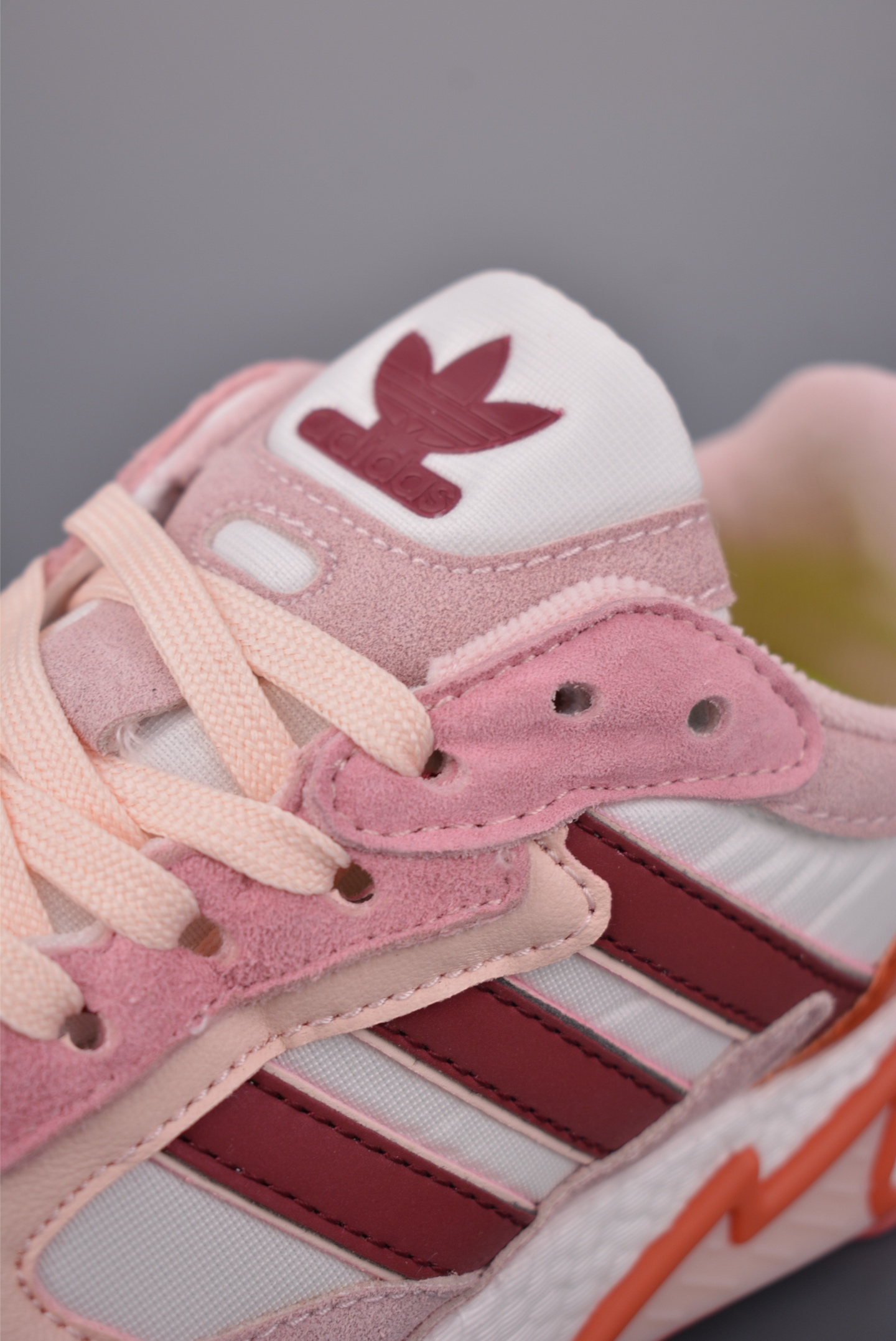 AdidOriginals TRESCRUN BR BOOST全掌真爆 耐磨缓震休闲运动跑鞋 FV4715