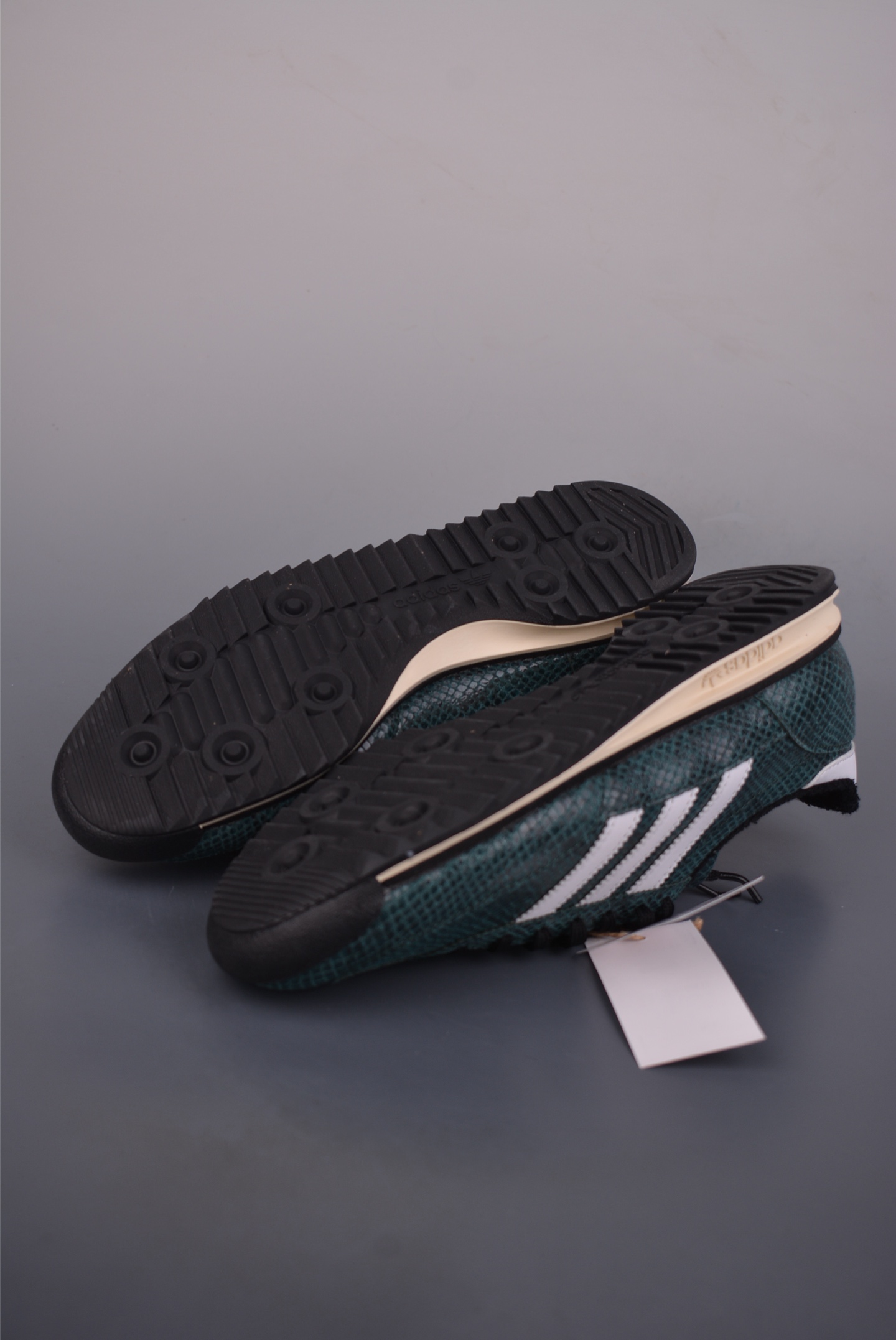 adidoriginals SL 72RS 超轻便透气复古慢跑鞋 JS3982