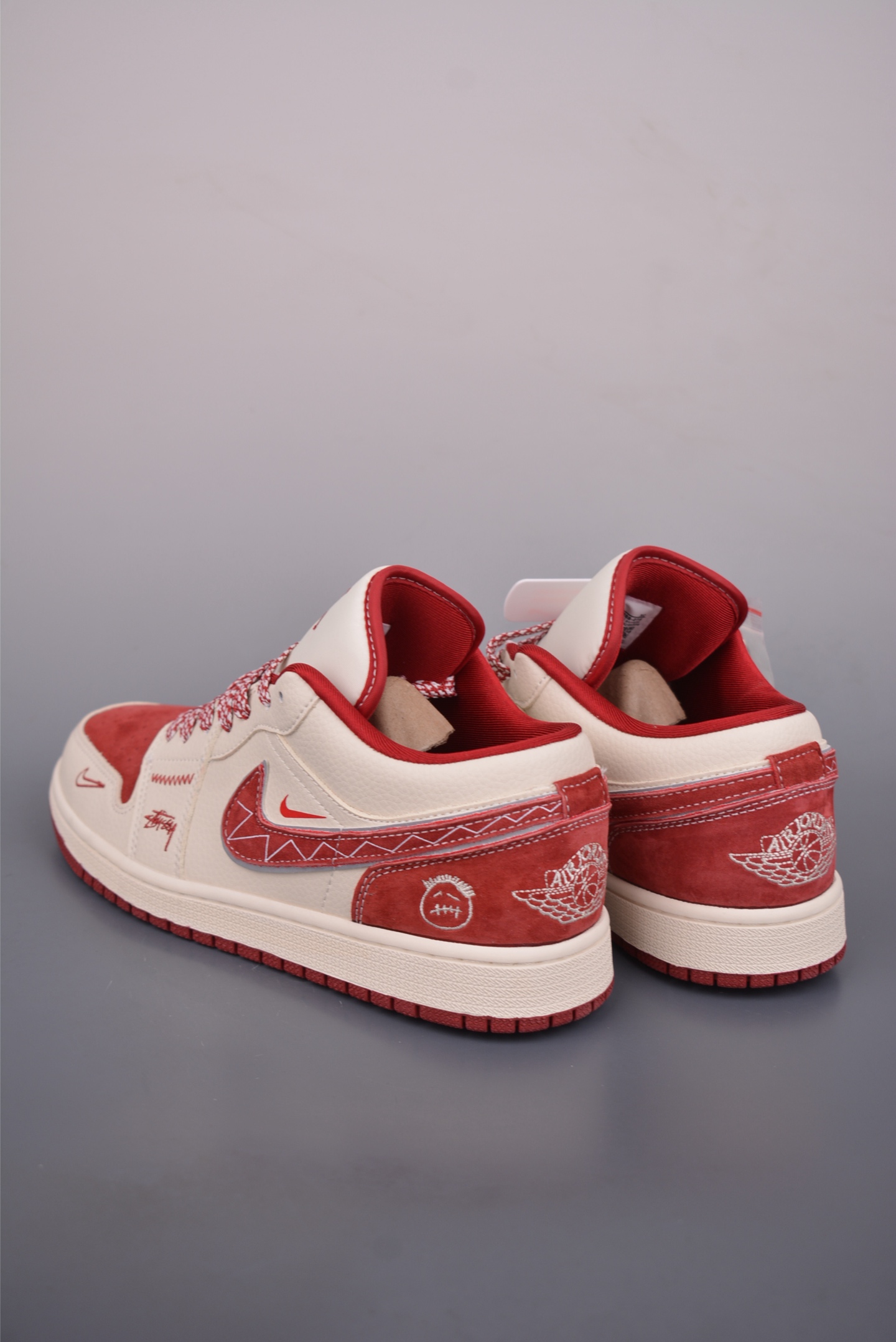 Nike Jordan Air Jordan 1 斯图西联名 LR8888-016 Nike Jordan Air Jordan 1 斯图西联名 LR8888-016