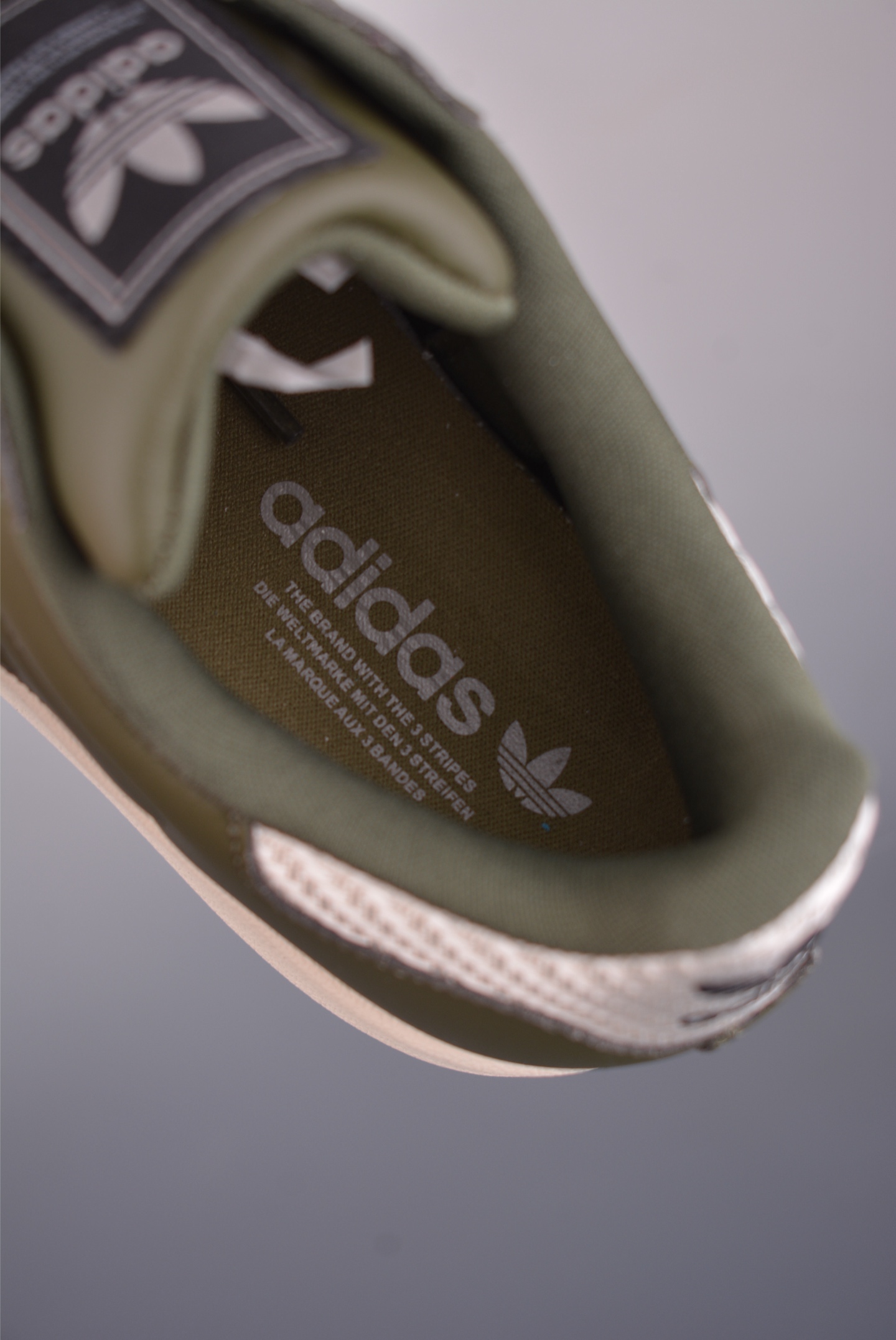 AdidOriginals Superstar 2025全新版本 贝壳头 JQ3181