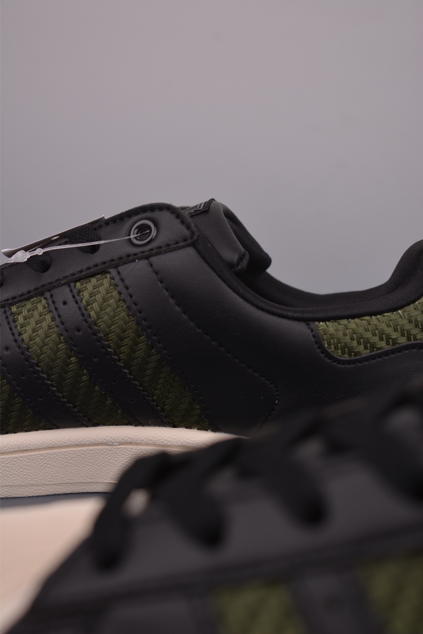 AdidOriginals Superstar 2025全新版本 贝壳头 JQ3182