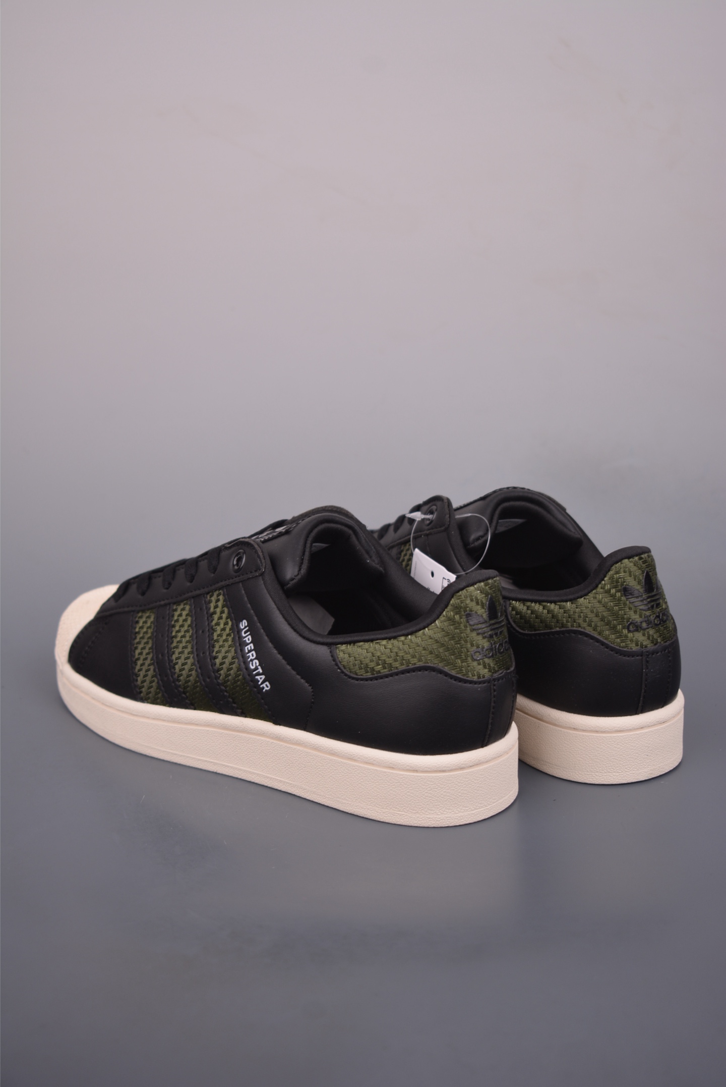 AdidOriginals Superstar 2025全新版本 贝壳头 JQ3182