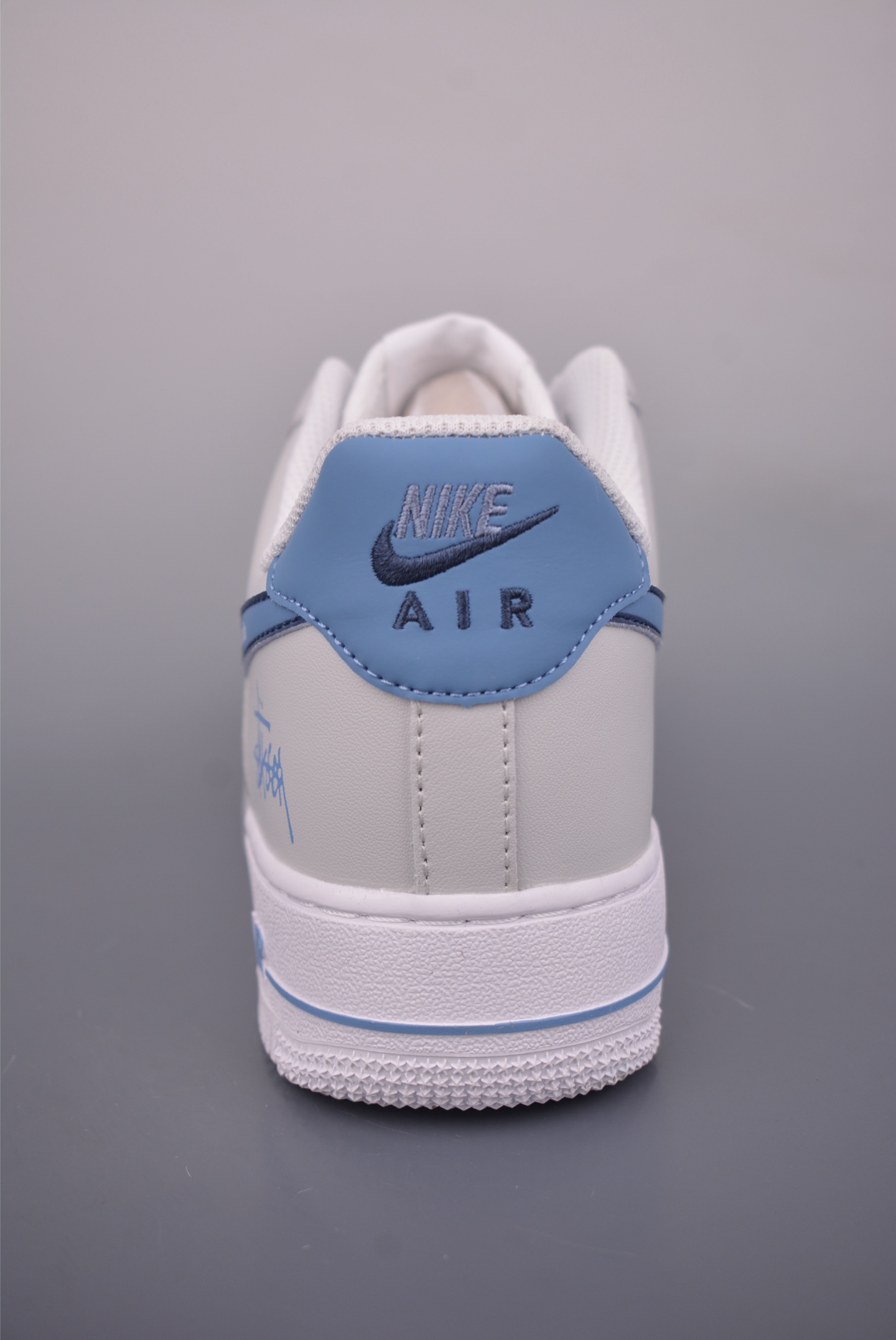 Air Force 1 Low 斯图西联名 ZH0316-137 Air Force 1 Low 斯图西联名 ZH0316-137