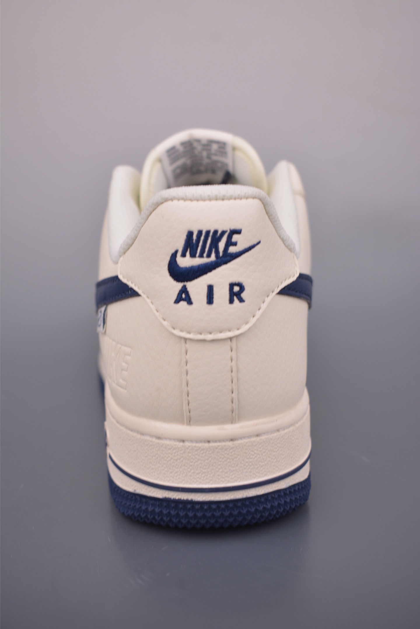 Air Force 1 Low 深蓝米白 SM6668-122