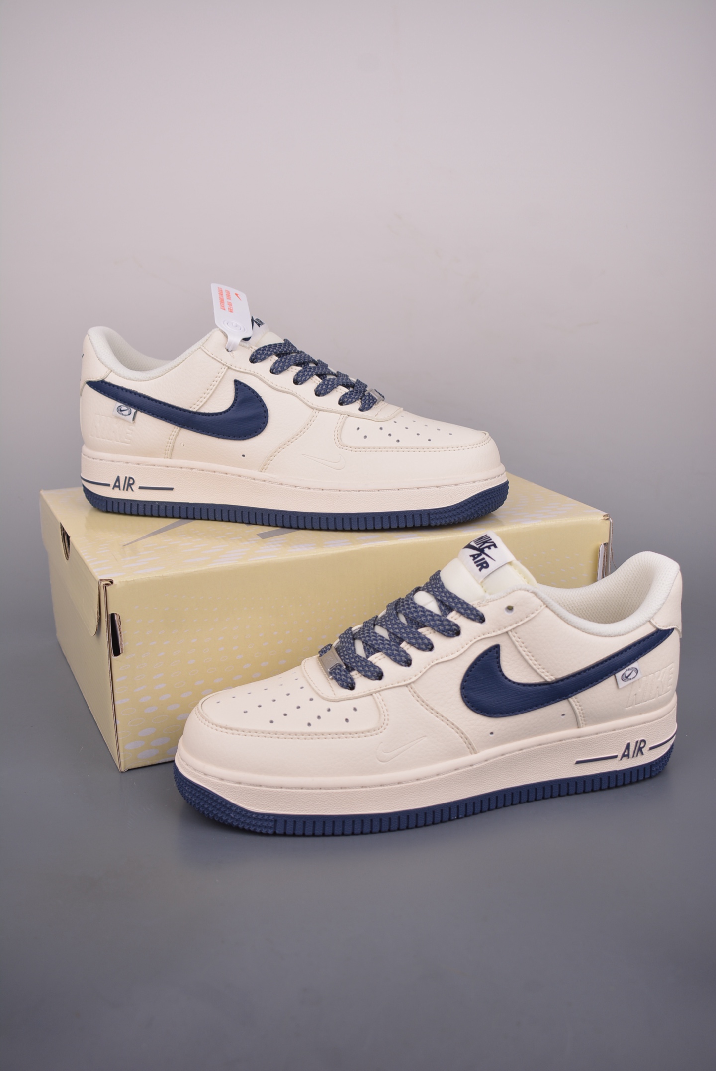 Air Force 1 Low 深蓝米白 SM6668-122