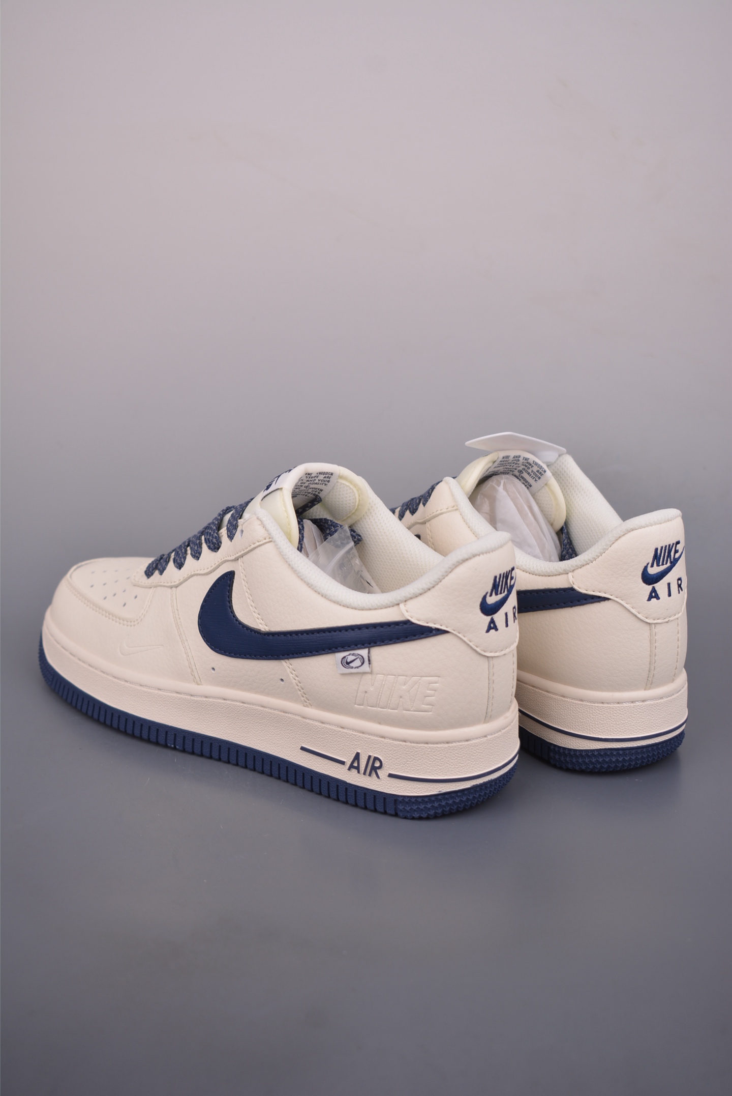 Air Force 1 Low 深蓝米白 SM6668-122