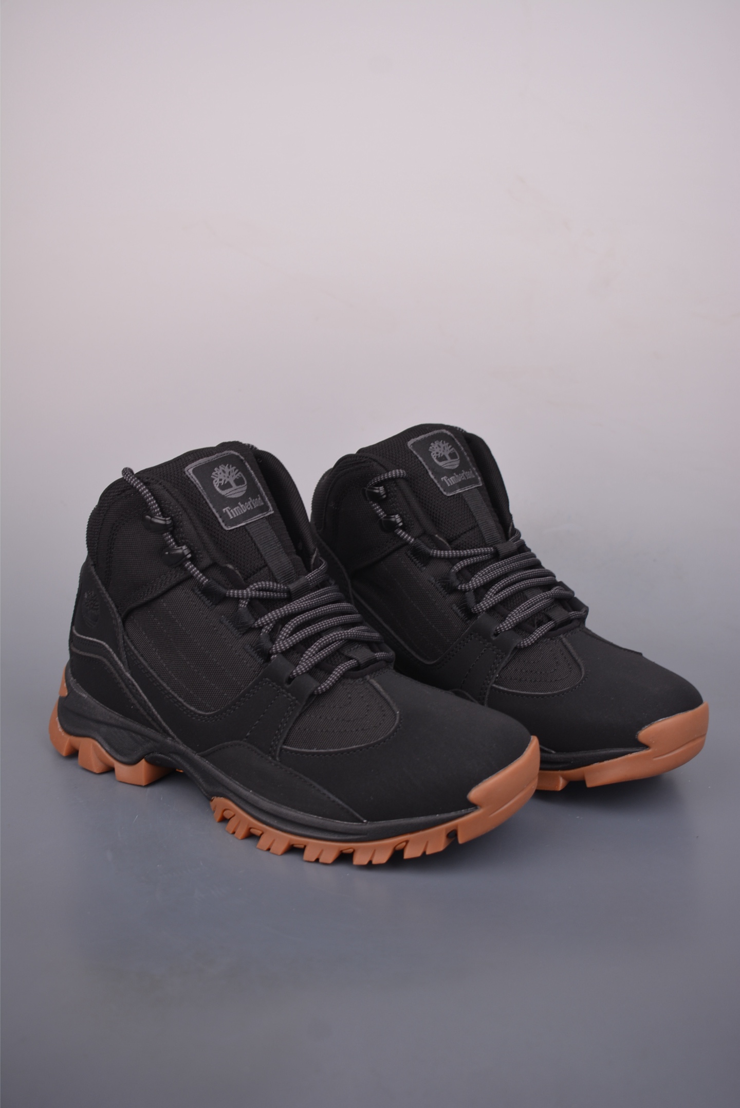 💰260
Timberland添柏岚/天伯伦 经典款
25ss新款中帮 经典再造 广东大厂出品
全新工艺升级 秋冬新款 原盒原包装
面料采用意大利🇮🇹进口手抓牛皮
搭配防臭防腐真皮乳胶鞋垫
给您完美的穿着体验 质量考究耐穿
型男必备 专治不帅 高品质脚感一流
全套官网统一包装
今年冬季防寒户外专用 日常随意搭配
官方货号: TBOA6BNN2722
Size:39 40 41 42 43 44 45