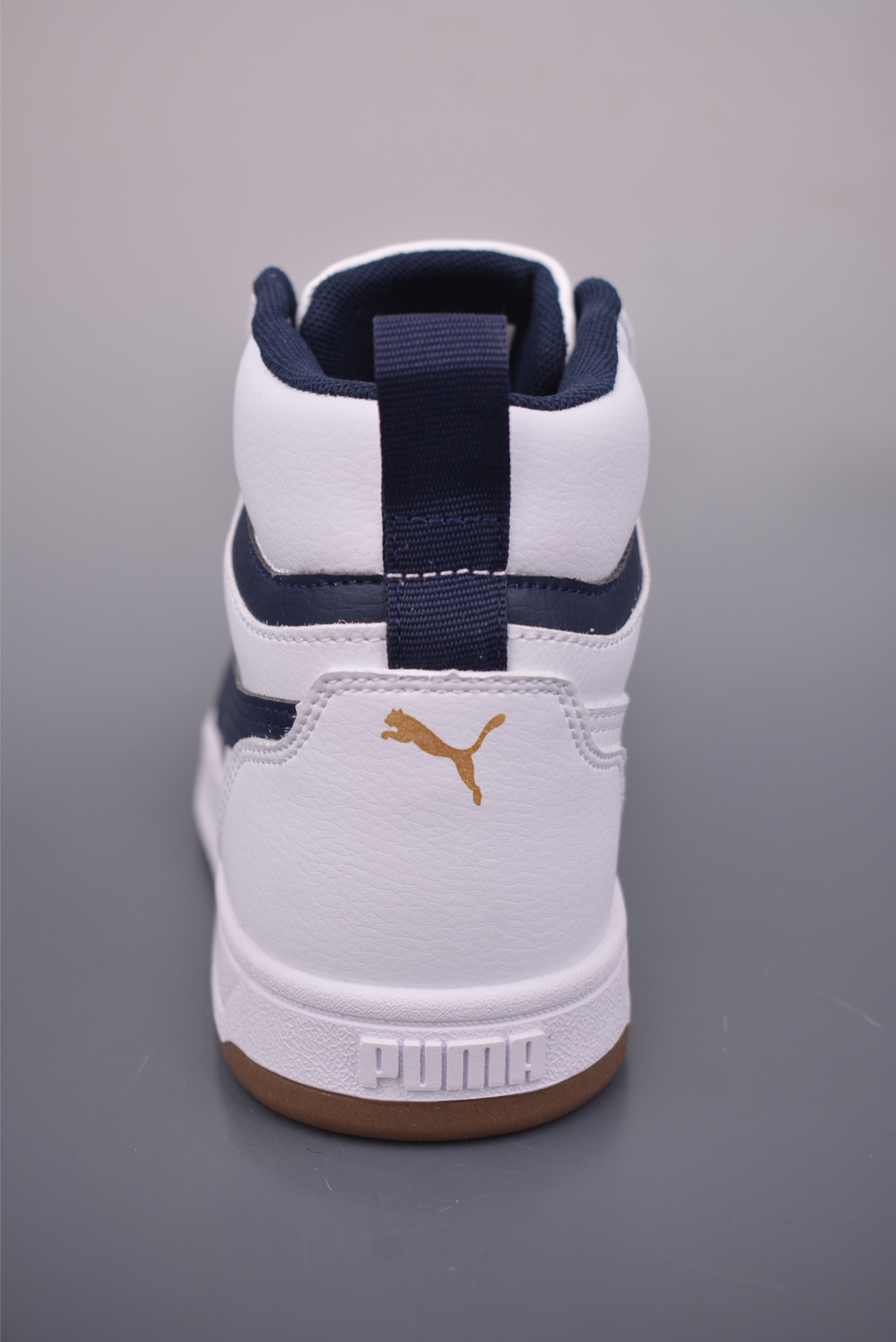 Puma Caven 2.0 Retro Club 彪马 中邦防滑耐磨低帮德训板鞋 395082-01 Puma Caven 2.0 Retro Club 彪马 中邦防滑耐磨低帮德训板鞋 395082-01