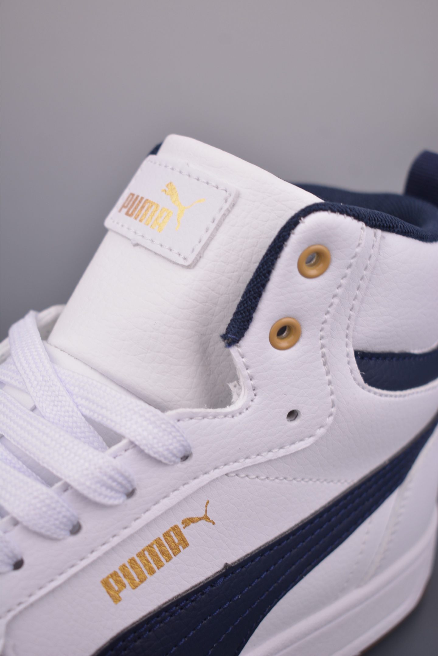 Puma Caven 2.0 Retro Club 彪马 中邦防滑耐磨低帮德训板鞋 395082-01 Puma Caven 2.0 Retro Club 彪马 中邦防滑耐磨低帮德训板鞋 395082-01