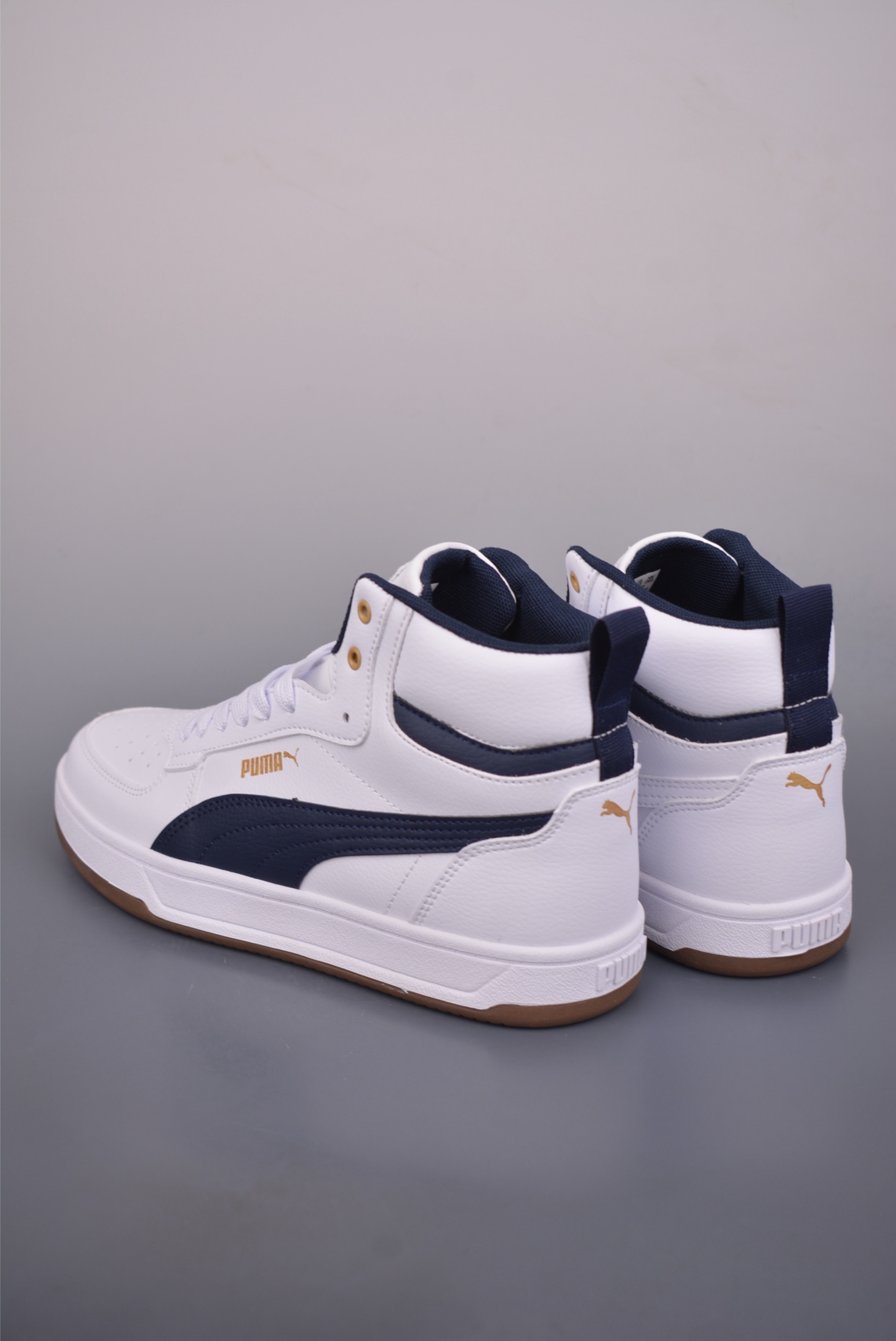 Puma Caven 2.0 Retro Club 彪马 中邦防滑耐磨低帮德训板鞋 395082-01 Puma Caven 2.0 Retro Club 彪马 中邦防滑耐磨低帮德训板鞋 395082-01