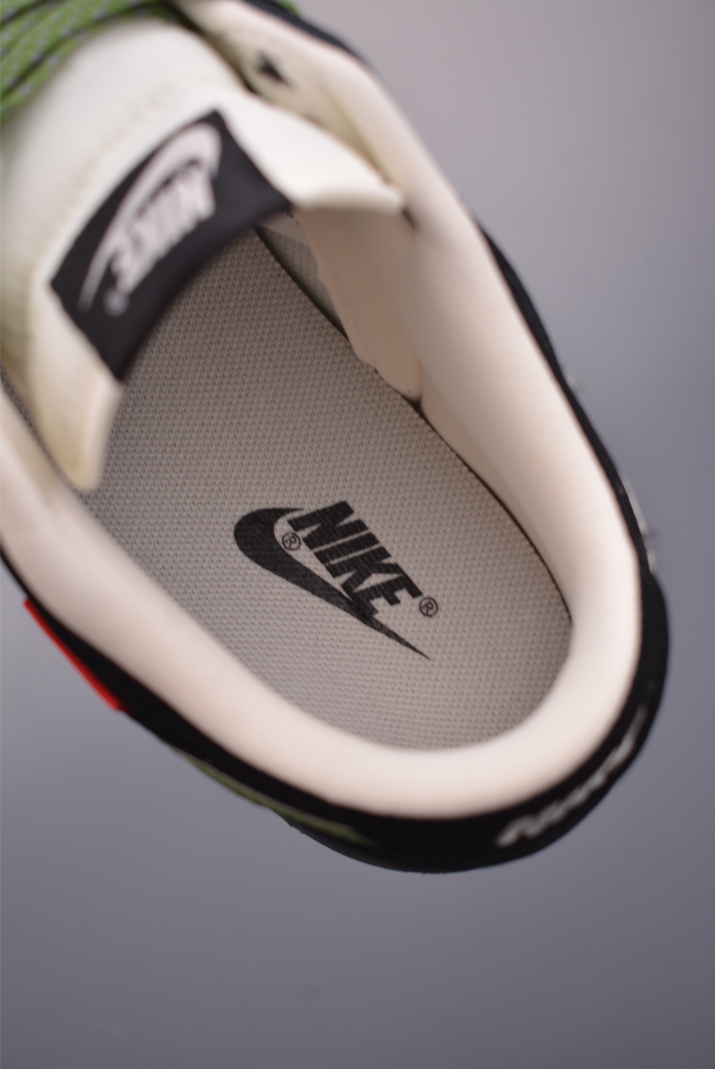 Nike SB Dunk Low 斯图西联名 SD8888-006 Nike SB Dunk Low 斯图西联名 SD8888-006