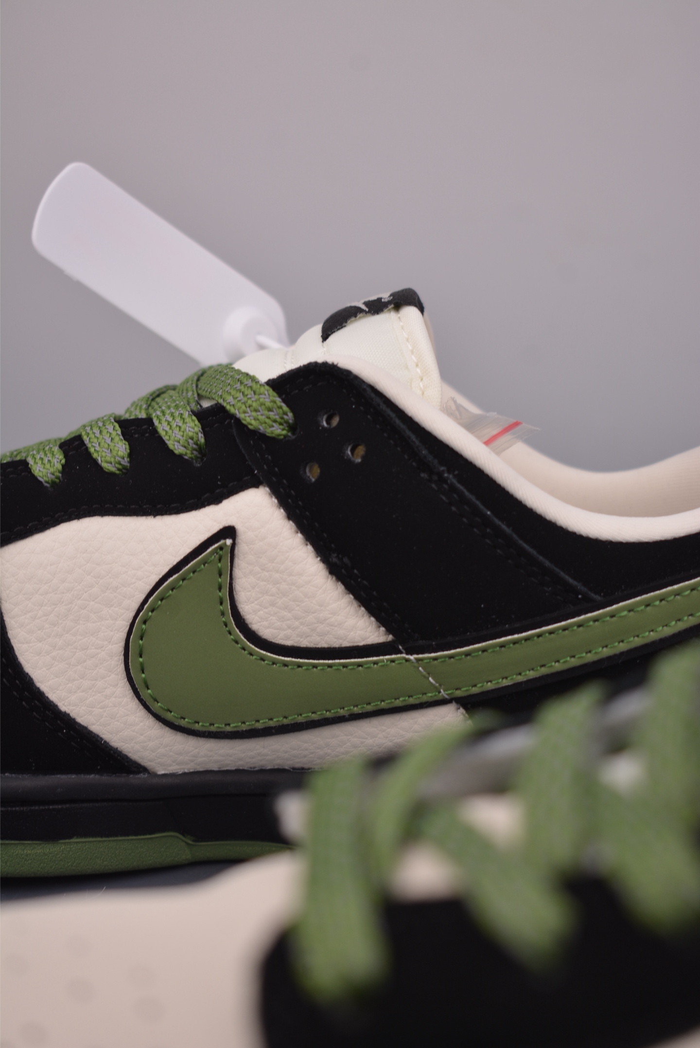 Nike SB Dunk Low 斯图西联名 SD8888-006 Nike SB Dunk Low 斯图西联名 SD8888-006