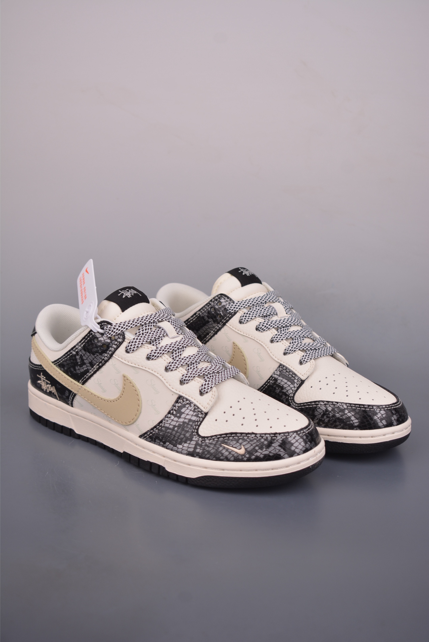 Nike SB Dunk Low 斯图西联名 XS6089-636