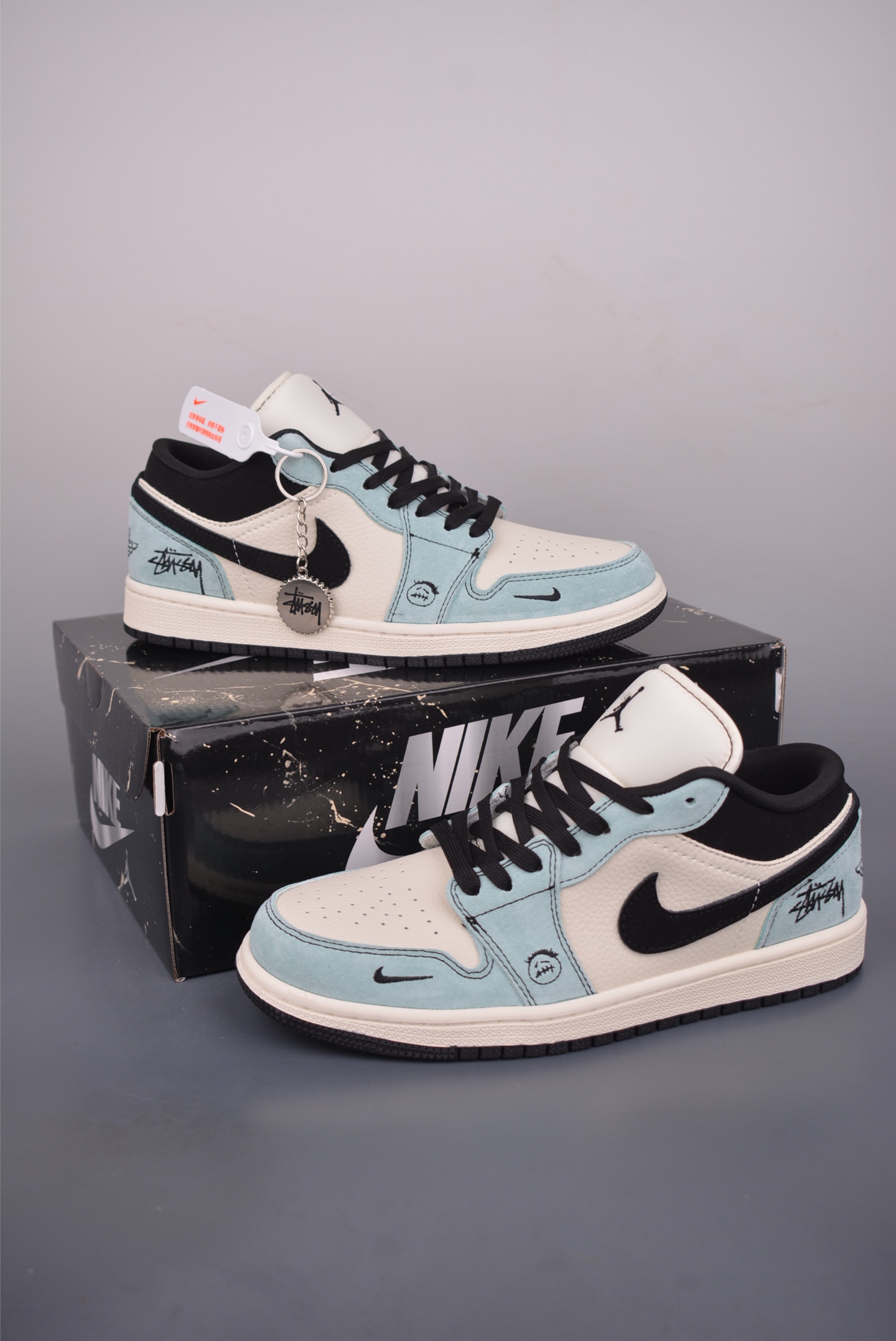 Nike Jordan Air Jordan 1 斯图西联名 QJ1988-005