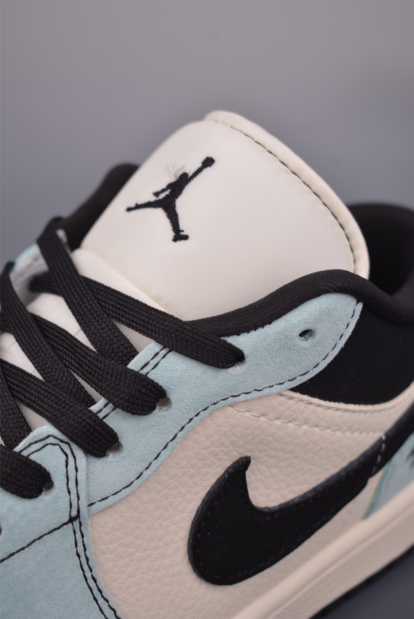 Nike Jordan Air Jordan 1 斯图西联名 QJ1988-005