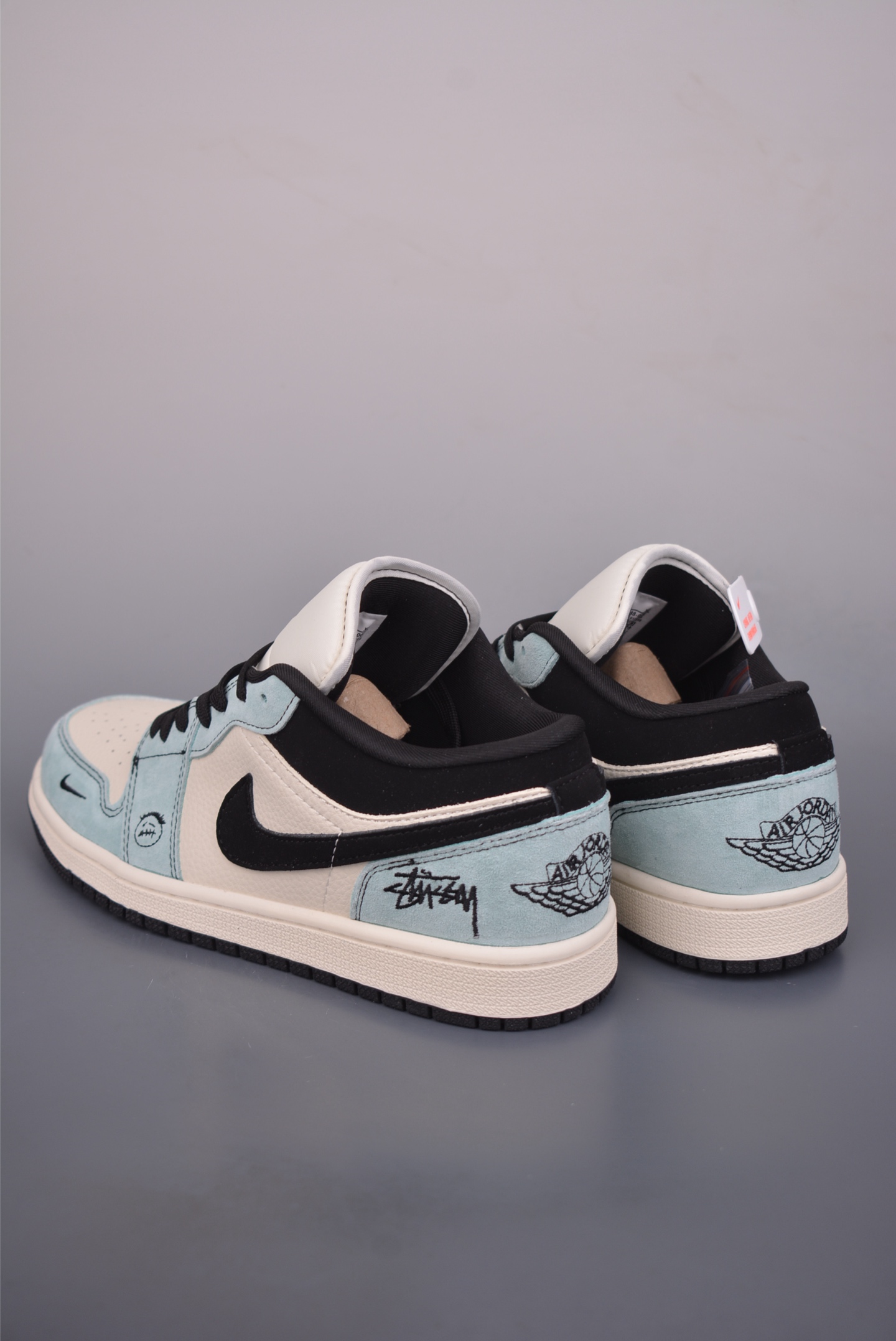 Nike Jordan Air Jordan 1 斯图西联名 QJ1988-005