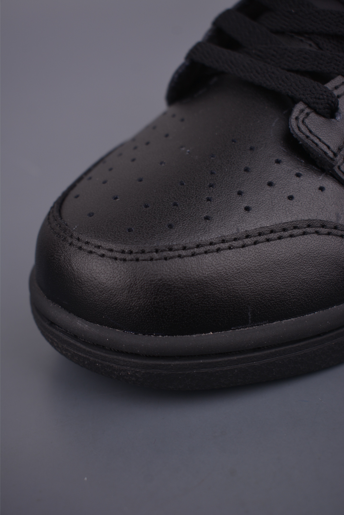 NIKE SB Dunk Low IO7606-010