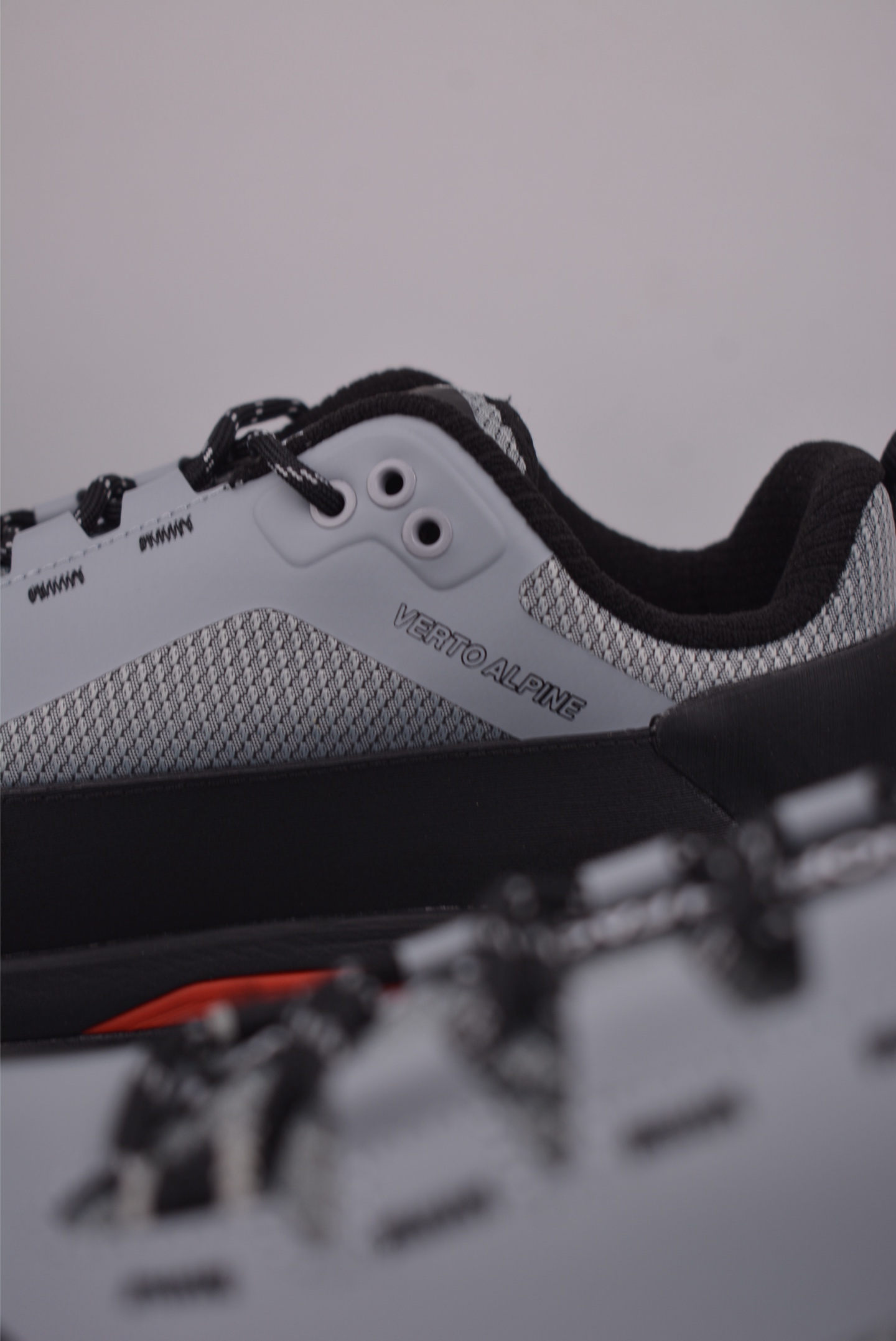 北面M VERTO ALPINE MID GORE-Tex 户外防水机能鞋 NF0A83NBMN8