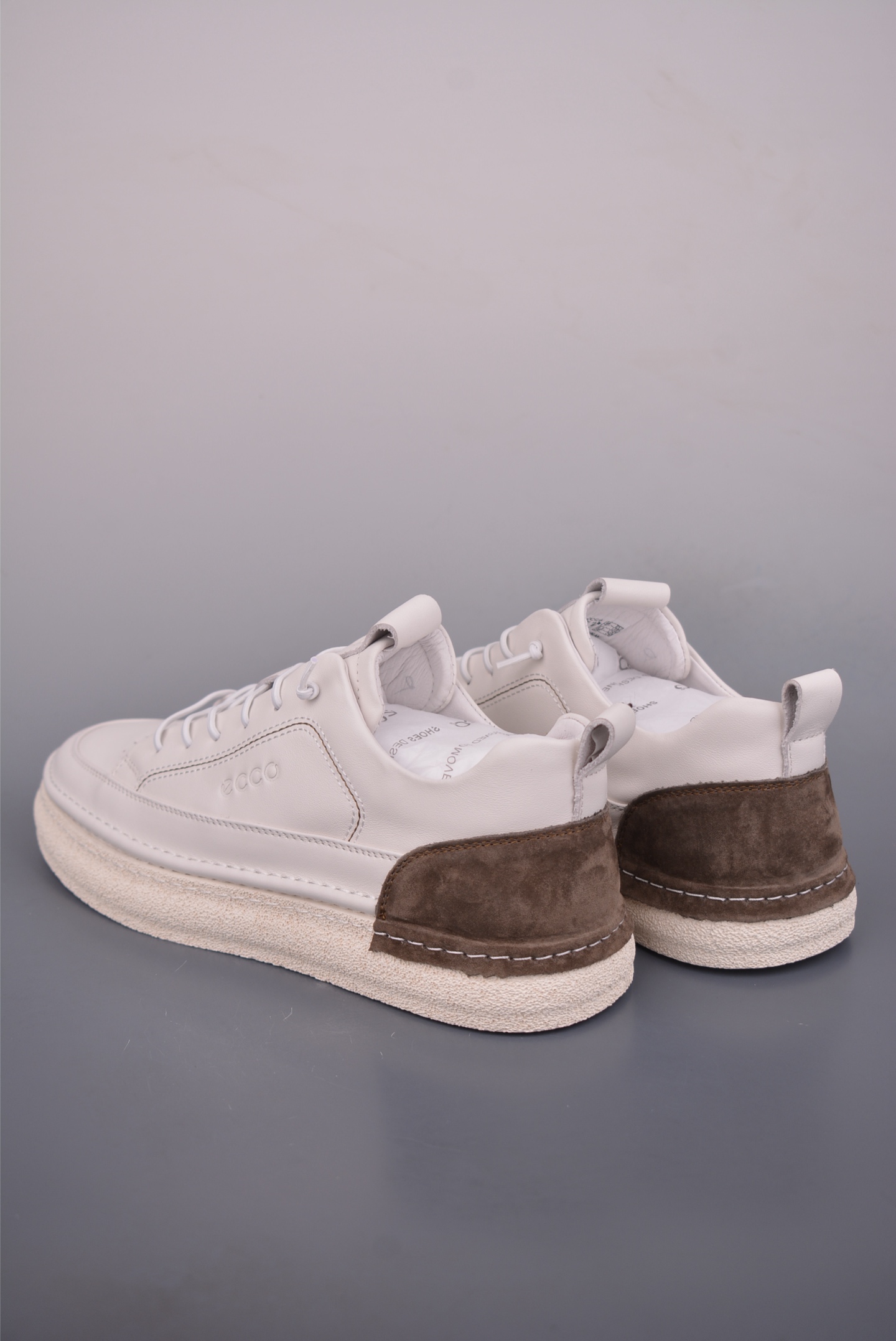 ECCO爱步男士休闲鞋 百搭防滑平底鞋 简约时尚街头户外鞋 9588362135