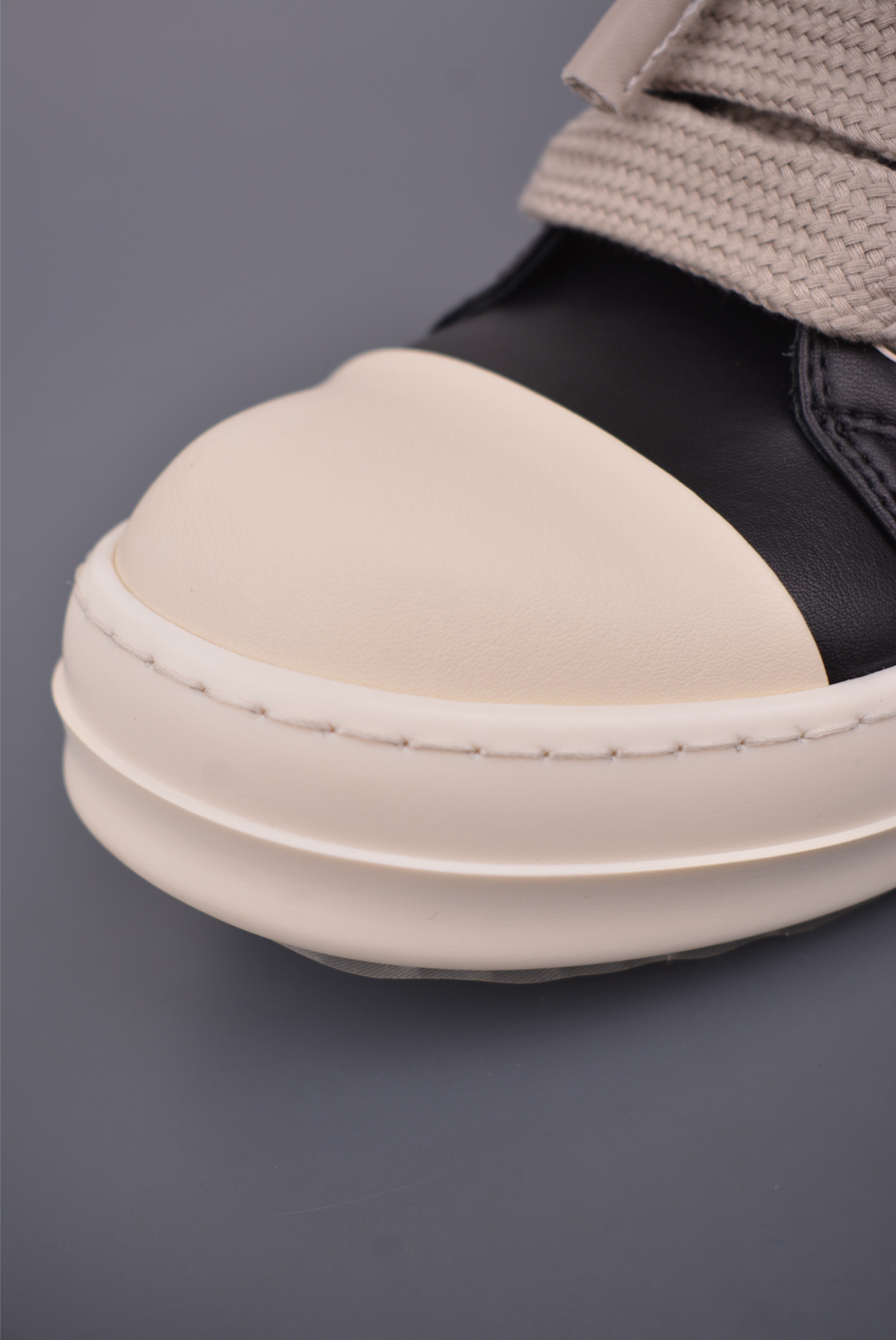 RO / Rick Owens 瑞克·欧文斯 高帮皮面//粗鞋带款 RU02D6892