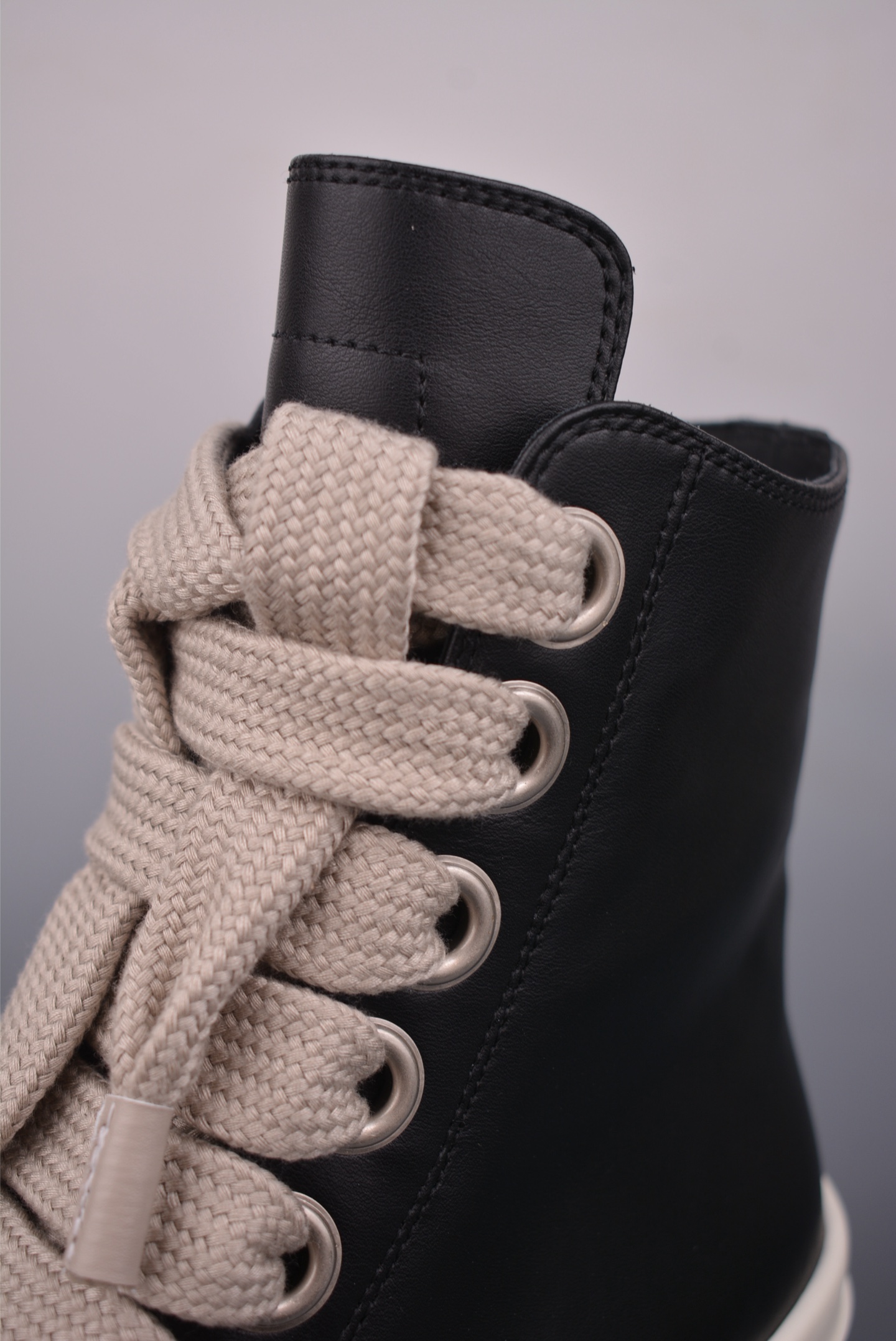 RO / Rick Owens 瑞克·欧文斯 高帮皮面//粗鞋带款 RU02D6892