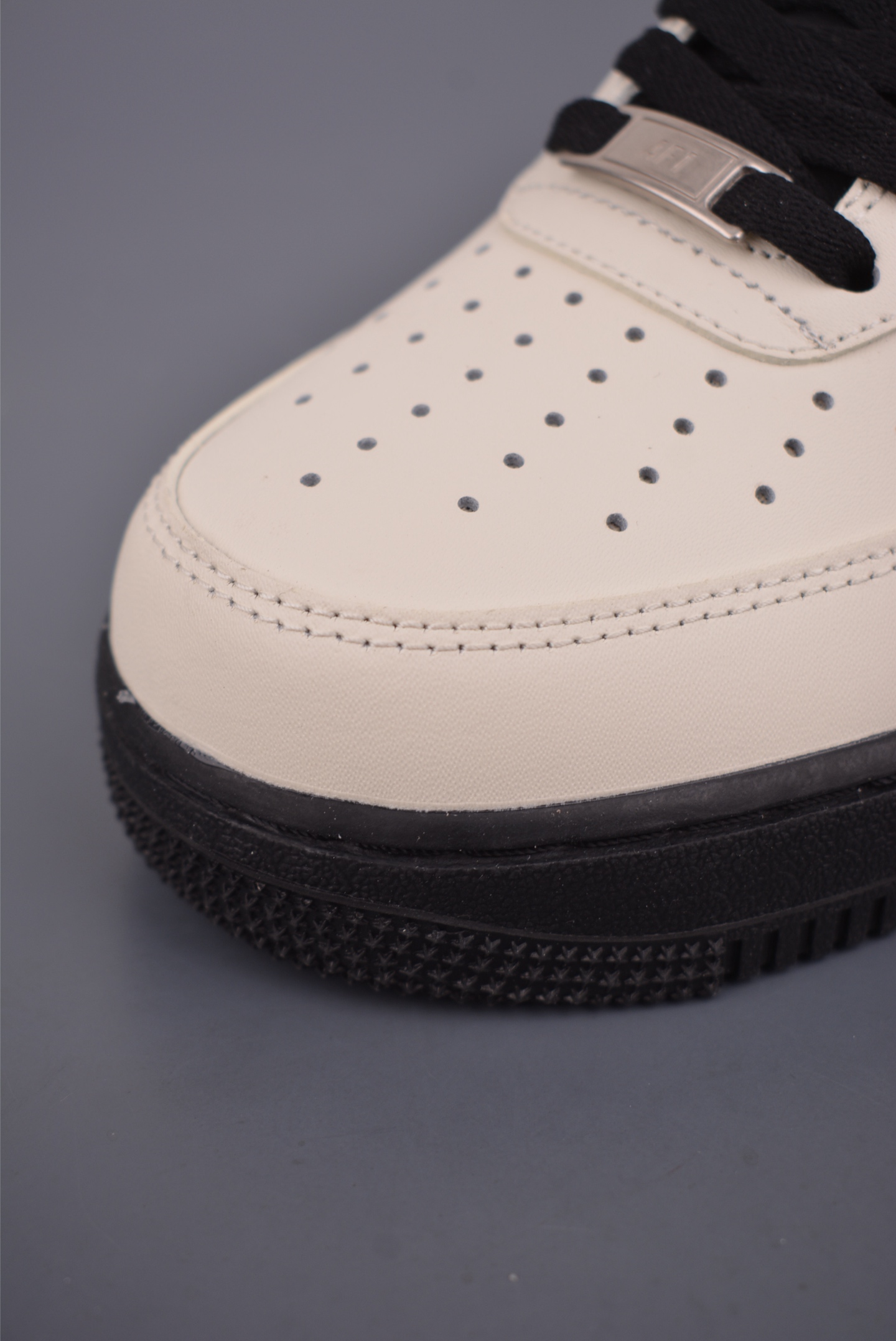 Air Force 1 Low 米黑 ZH0316-143 Air Force 1 Low 米黑 ZH0316-143