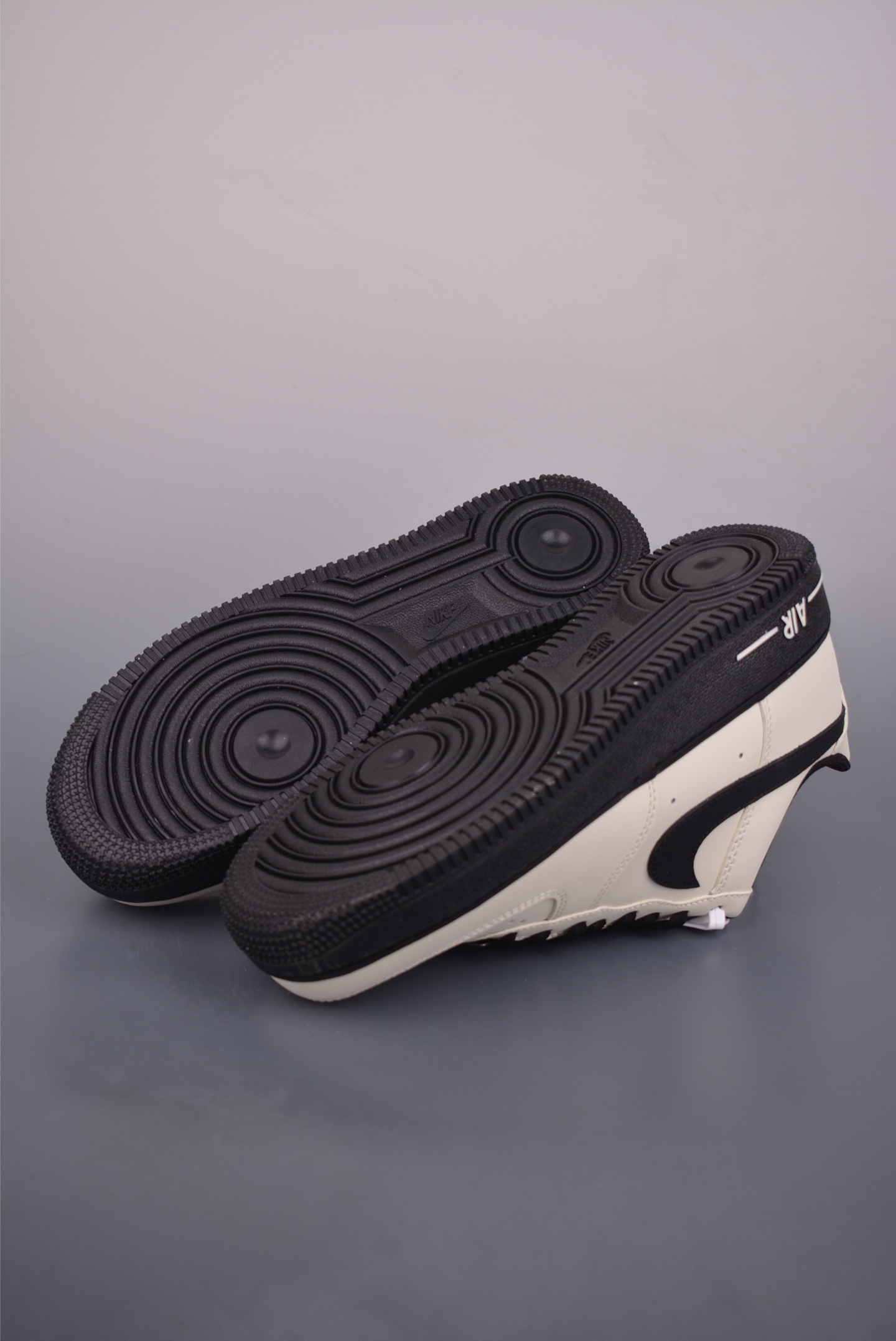 Air Force 1 Low 米黑 ZH0316-143 Air Force 1 Low 米黑 ZH0316-143