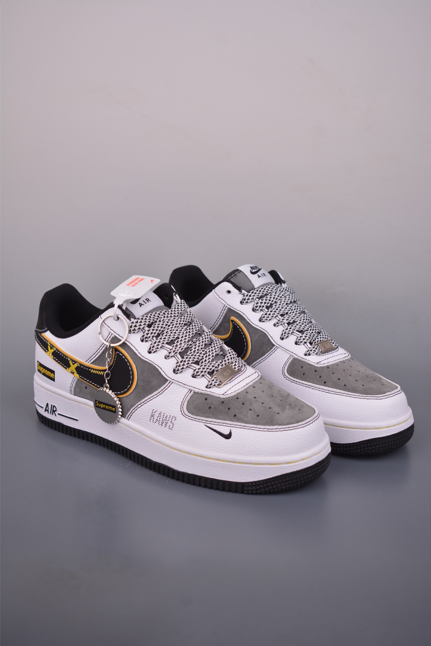Air Force 1 Low Supreme联名 XZ6188-259 Air Force 1 Low Supreme联名 XZ6188-259