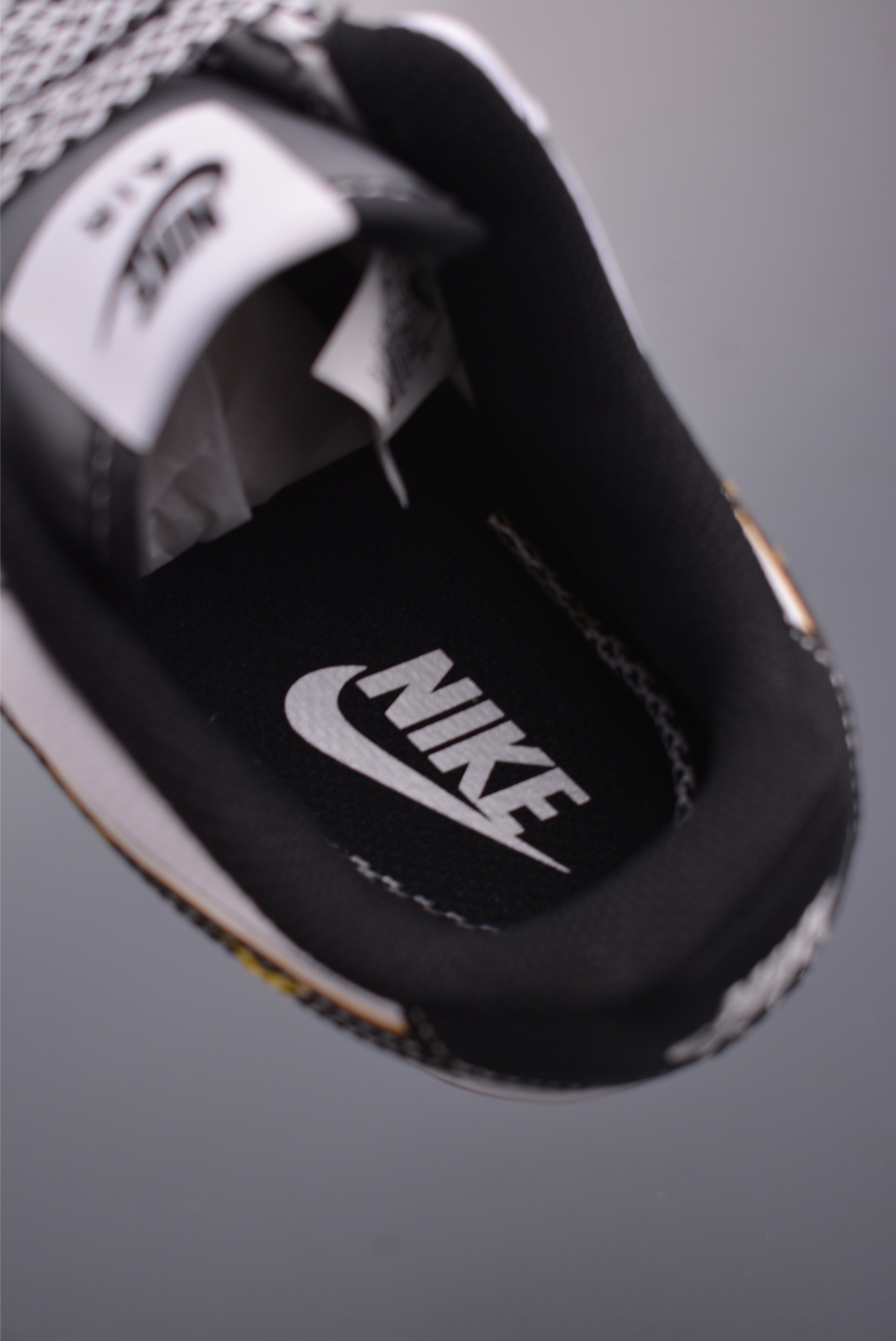 Air Force 1 Low Supreme联名 XZ6188-259 Air Force 1 Low Supreme联名 XZ6188-259