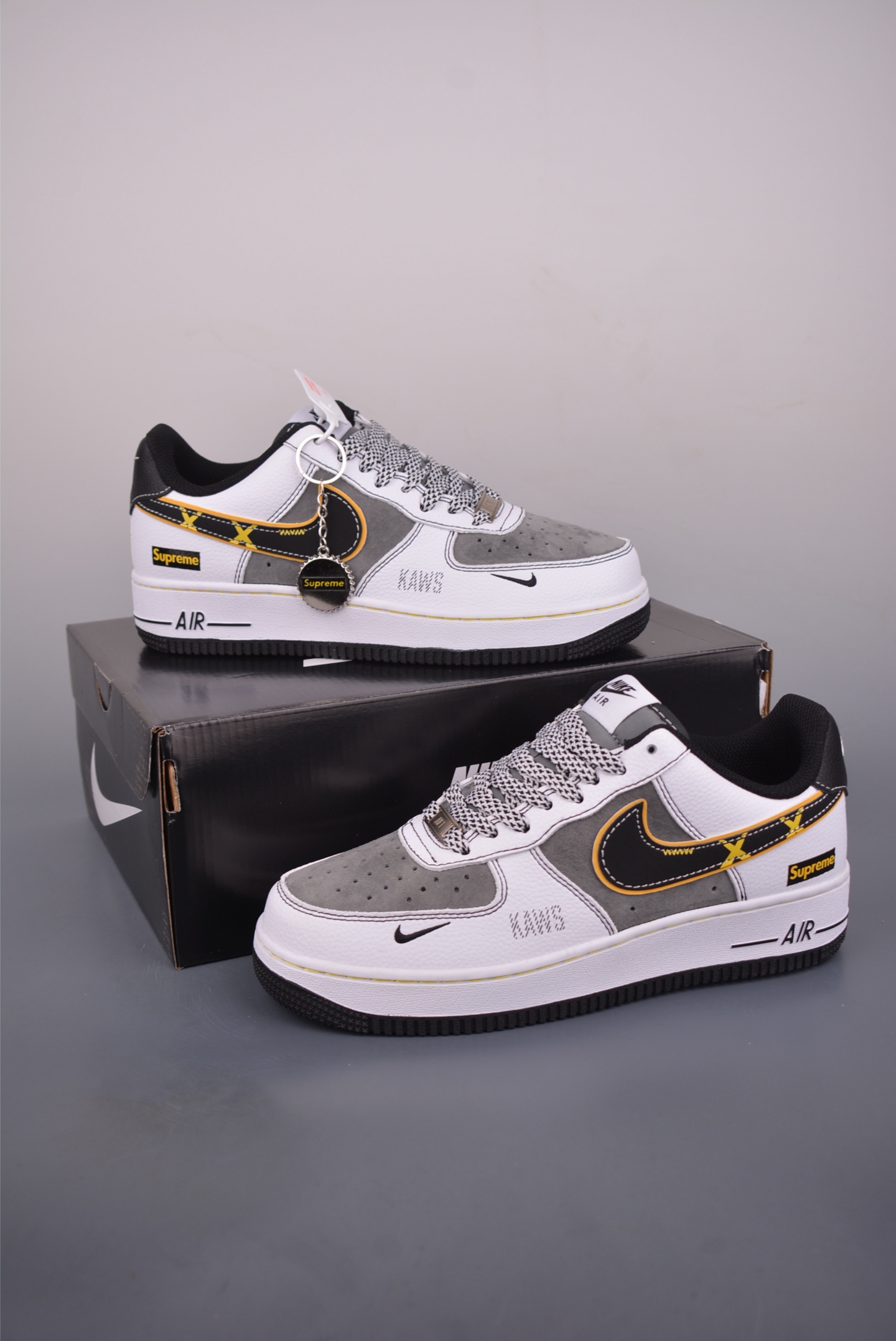 Air Force 1 Low Supreme联名 XZ6188-259 Air Force 1 Low Supreme联名 XZ6188-259