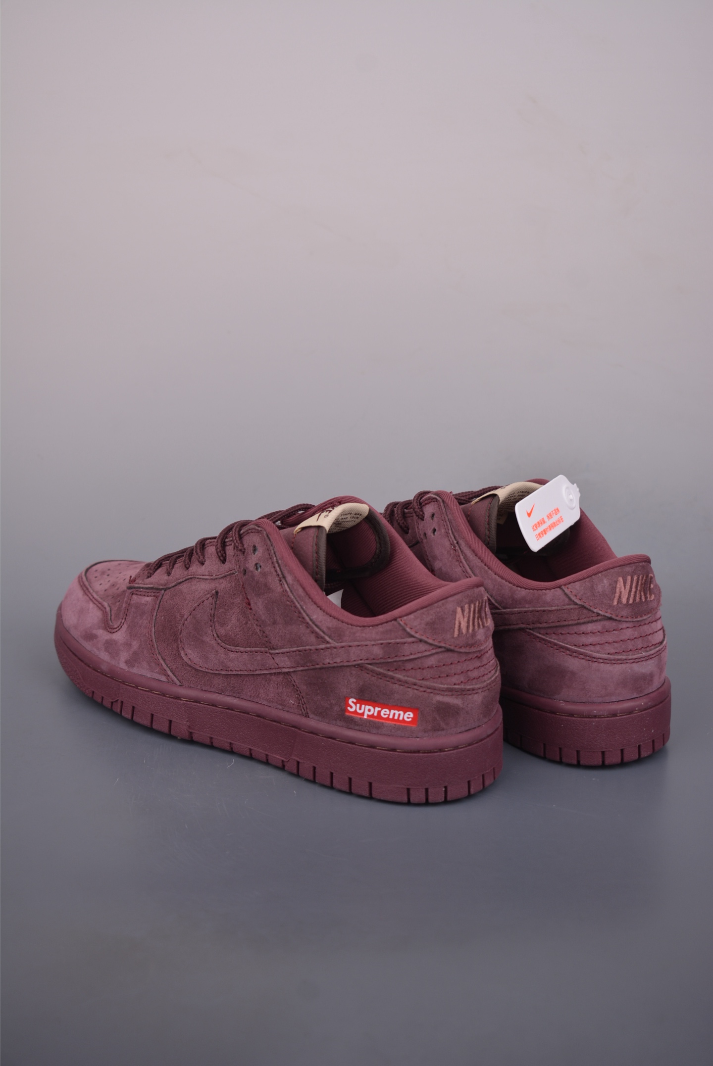 Nike SB Dunk Low Supreme联名 DD1988-004 Nike SB Dunk Low Supreme联名 DD1988-004