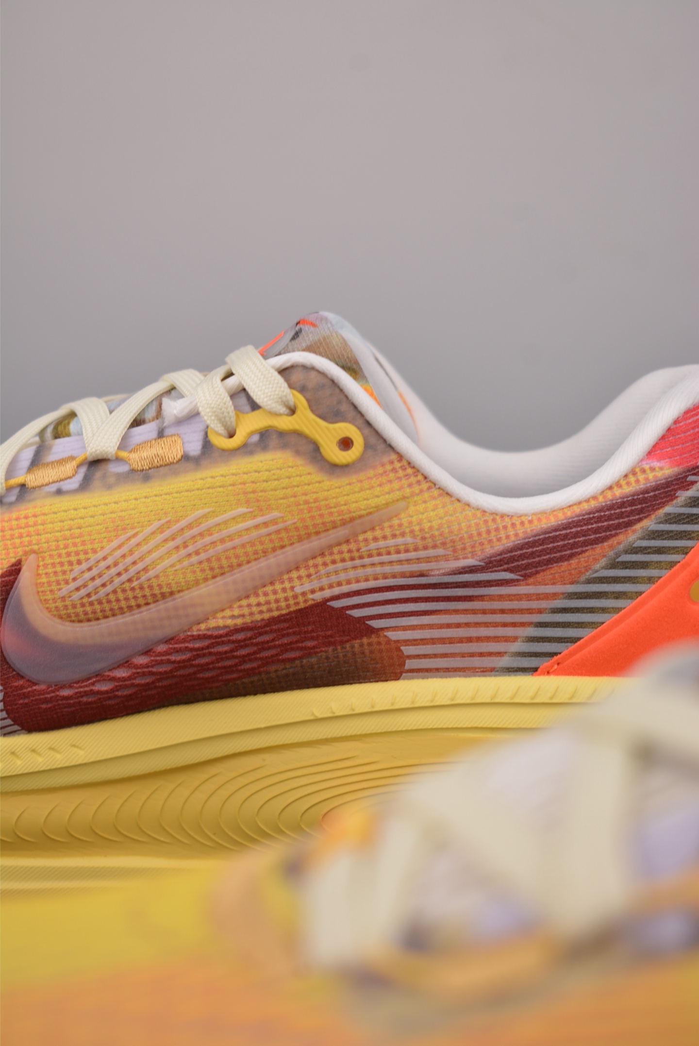 Nike Air Zoom Vomero PLUS 全新科技提前原鞋开发 运动跑鞋 IH3576-999 Nike Air Zoom Vomero PLUS 全新科技提前原鞋开发 运动跑鞋 IH3576-999