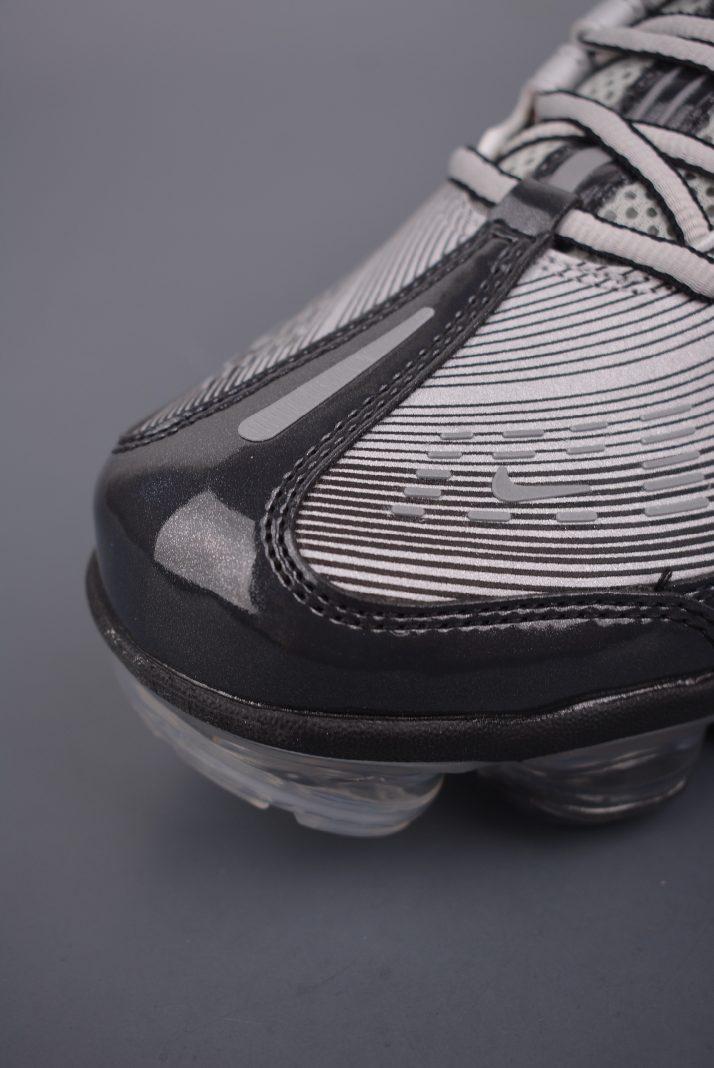 220 Nike AIR VAPORMAX 360 搭载全掌长气垫鞋款 低帮跑步鞋