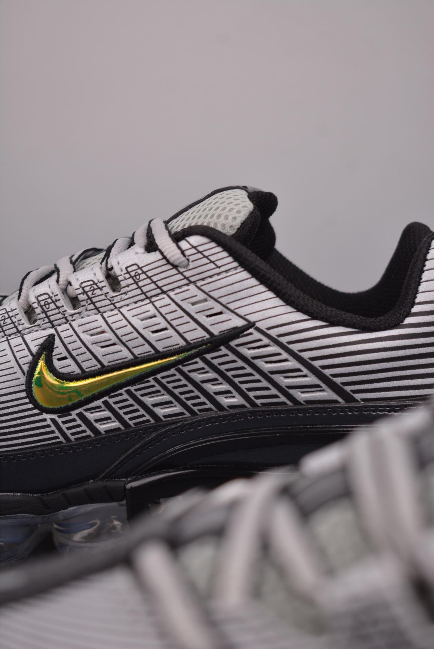 220 Nike AIR VAPORMAX 360 搭载全掌长气垫鞋款 低帮跑步鞋