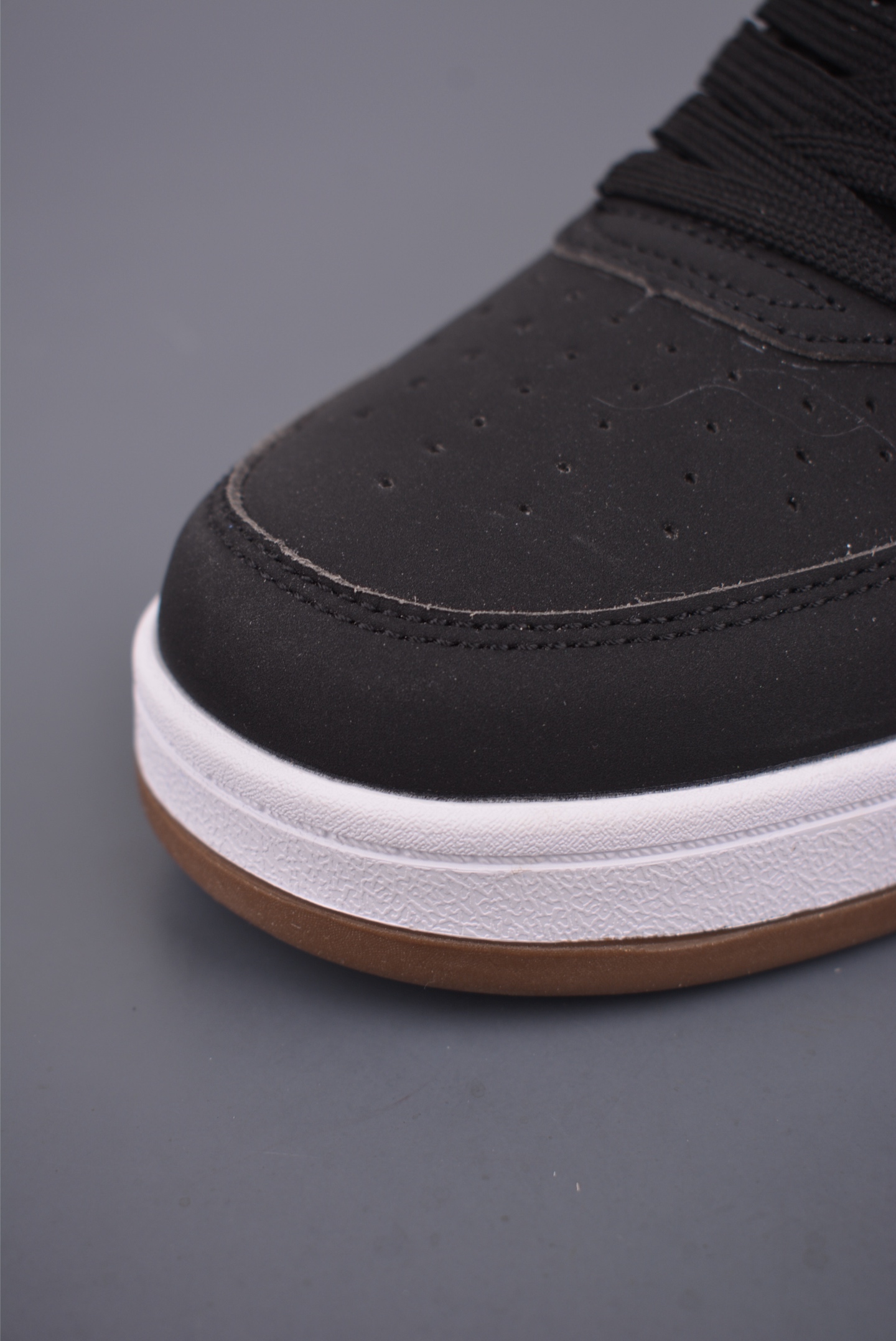 Puma Caven 2.0 Retro Club 彪马 中邦防滑耐磨低帮德训板鞋 394666-012