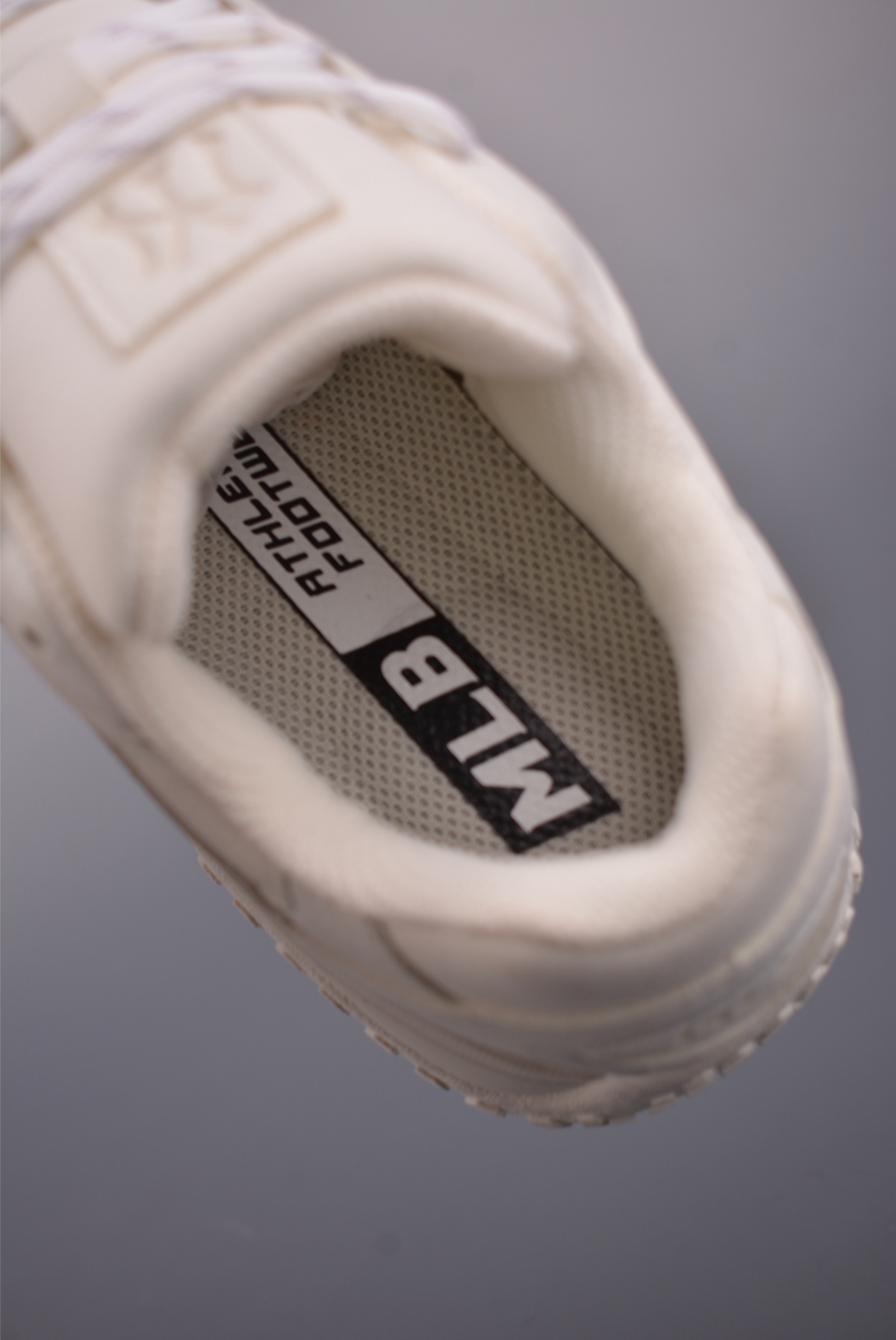 MLB TROPHY VINTAGE SD 纽约洋基队 潮流时尚厚底运动鞋 3ASXT051N MLB TROPHY VINTAGE SD 纽约洋基队 潮流时尚厚底运动鞋 3ASXT051N