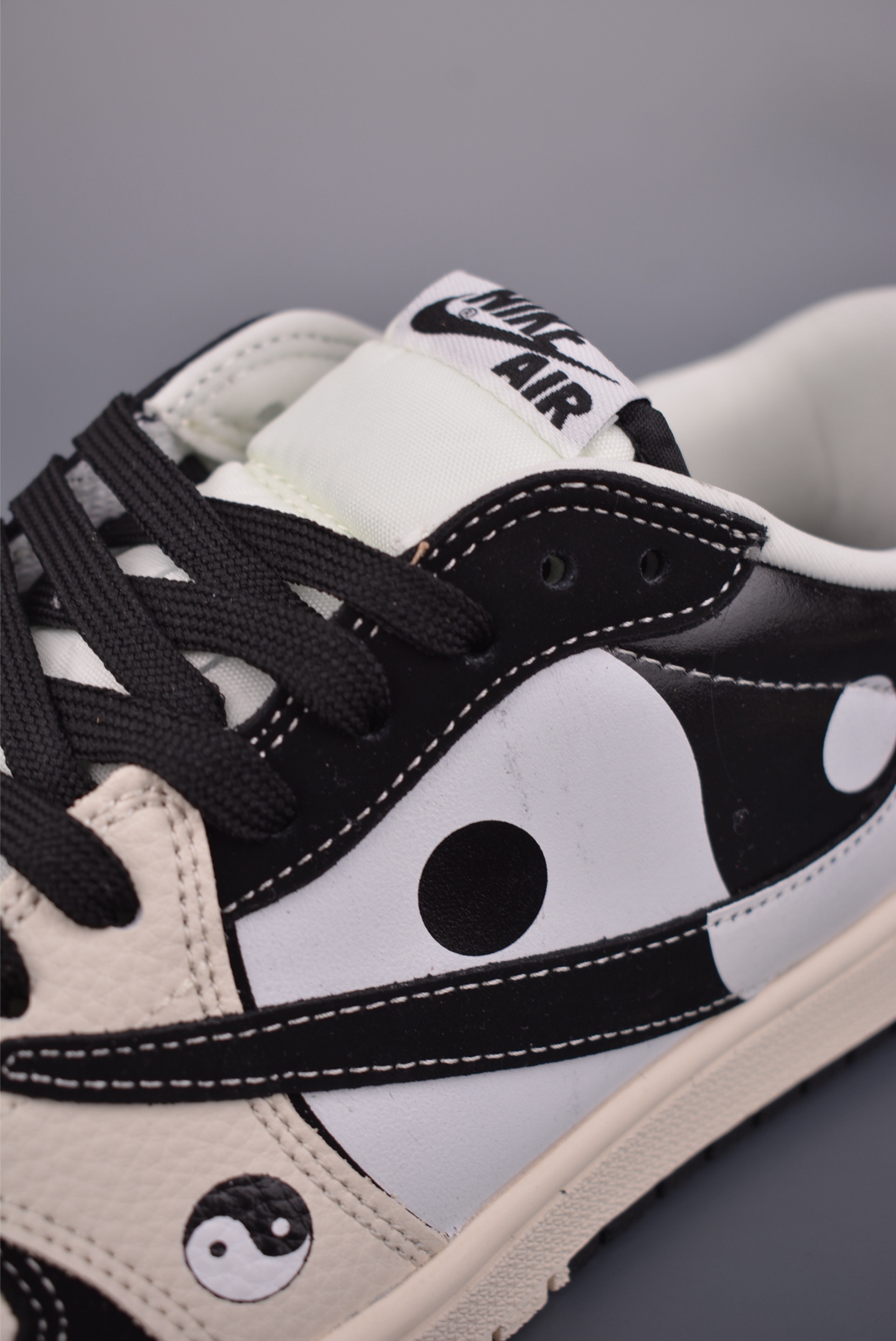 Fragment x Travis Scott x 克罗心 Air Jordan 1 Low 三方联名倒钩 DD7866-104