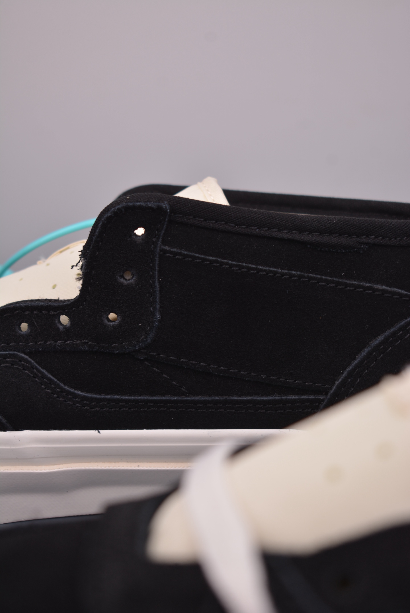 JJJJound x OTW by Vans Half Cab 最新联名 美式复古休闲滑板鞋 VN000S86BLA