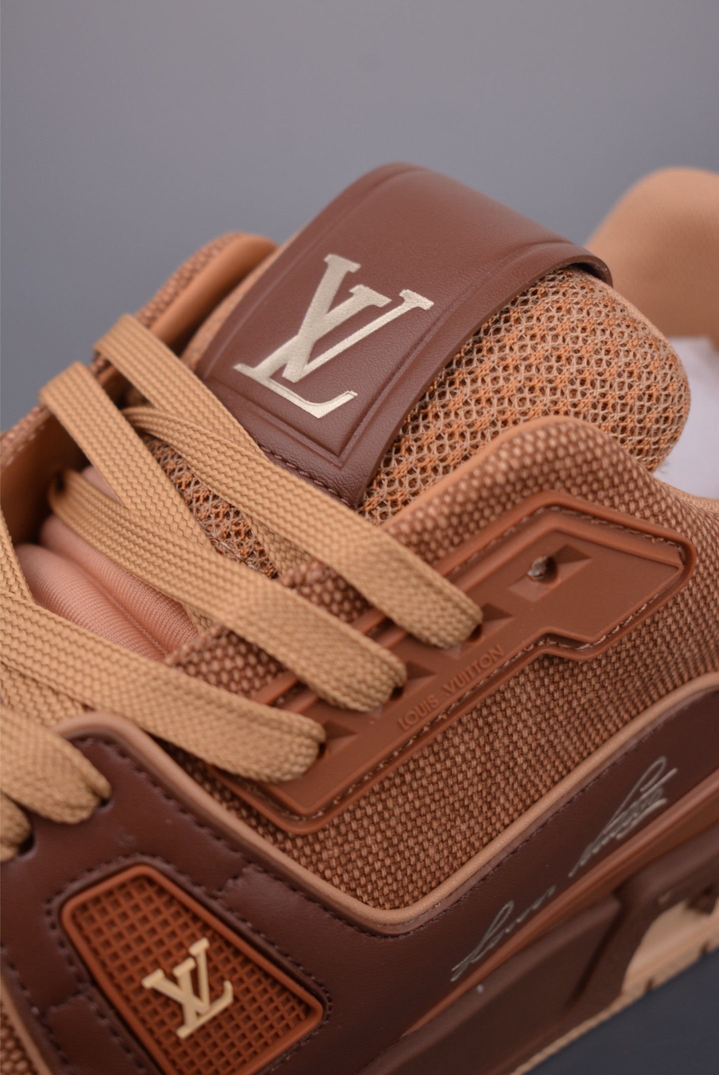 驴家LV Trainer 路易威登魔术贴 驴家LV Trainer 路易威登魔术贴