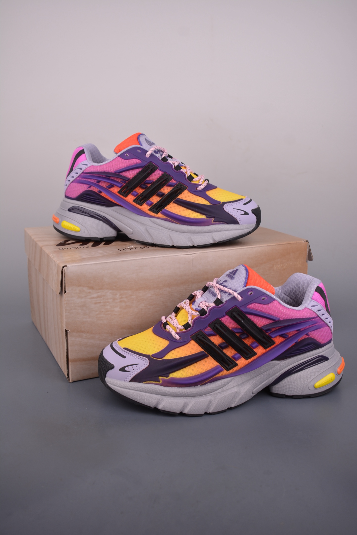 Pharrell x adidAdistar Jellyfish 低帮复古风老爹鞋 JP9275