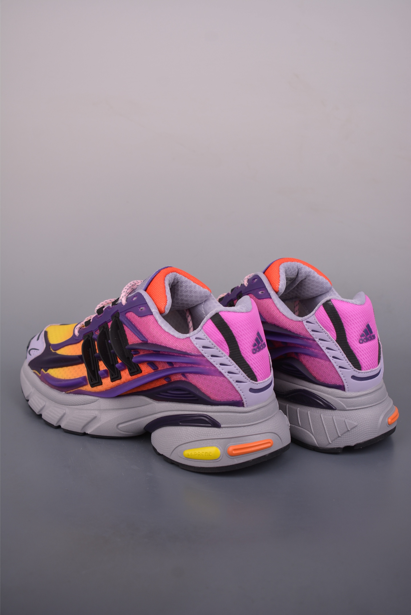 Pharrell x adidAdistar Jellyfish 低帮复古风老爹鞋 JP9275