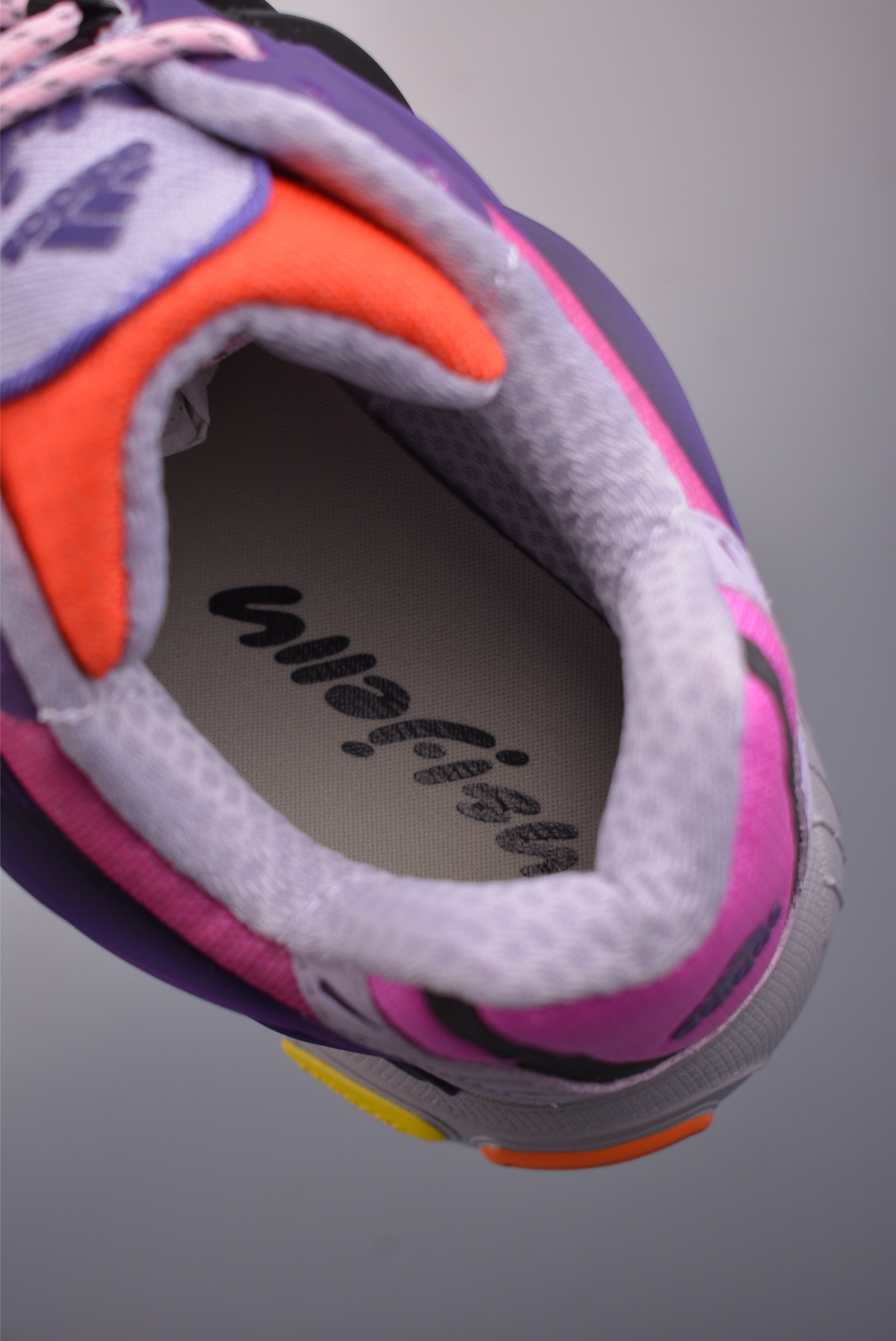 Pharrell x adidAdistar Jellyfish 低帮复古风老爹鞋 JP9275