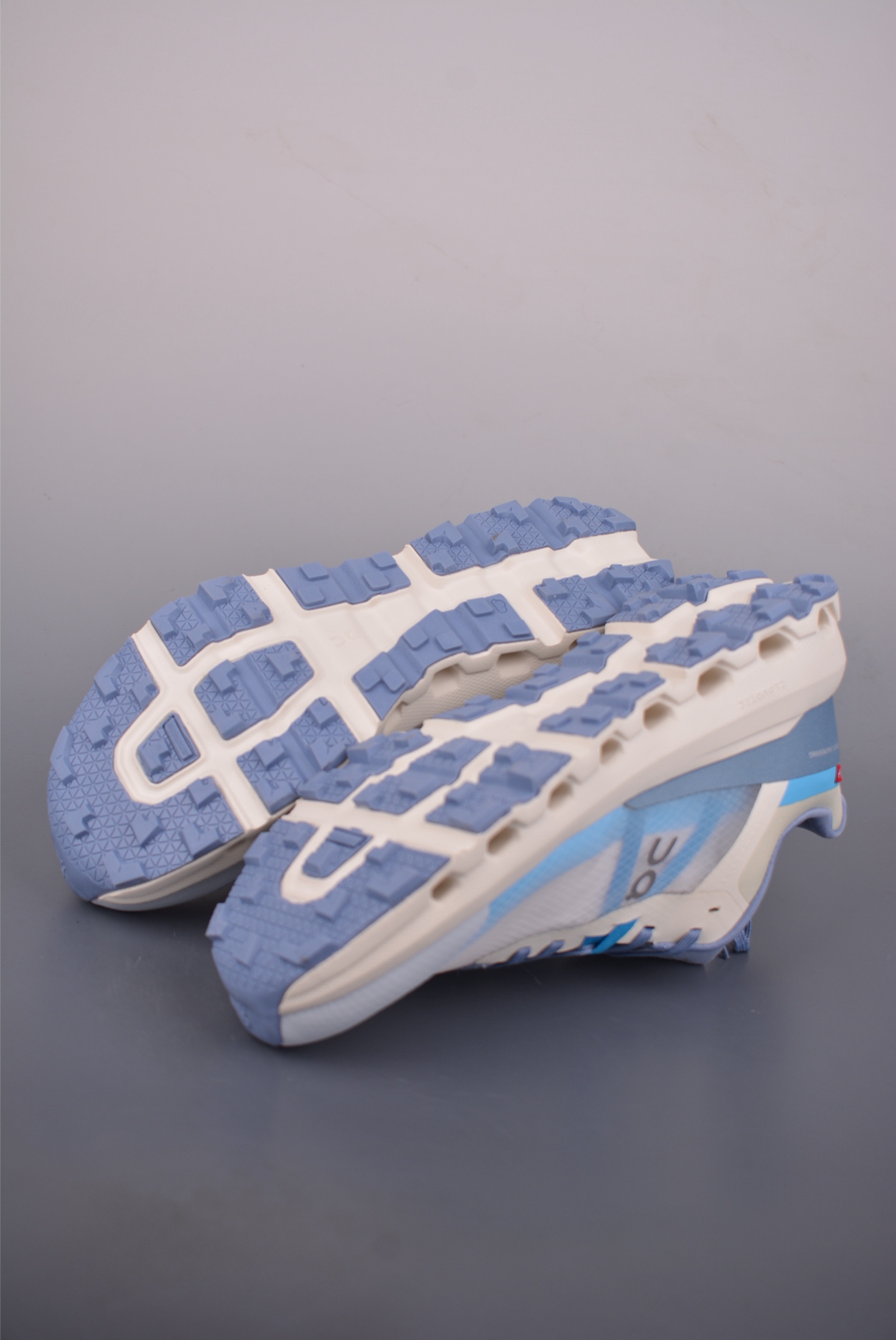 On昂跑 Cloudvista 2 Waterproof 户外街头机能风跑步鞋 3ME3013316815-High Quatity Cheap Brand wholesale wholesaler seller Clothes Bags handbags Sneakers Top Fashion Clothing Shoes from China Factory Chinese suppliers best Quality Beautiful Price On昂跑 Cloudvista 2 Waterproof 户外街头机能风跑步鞋 3ME3013316815