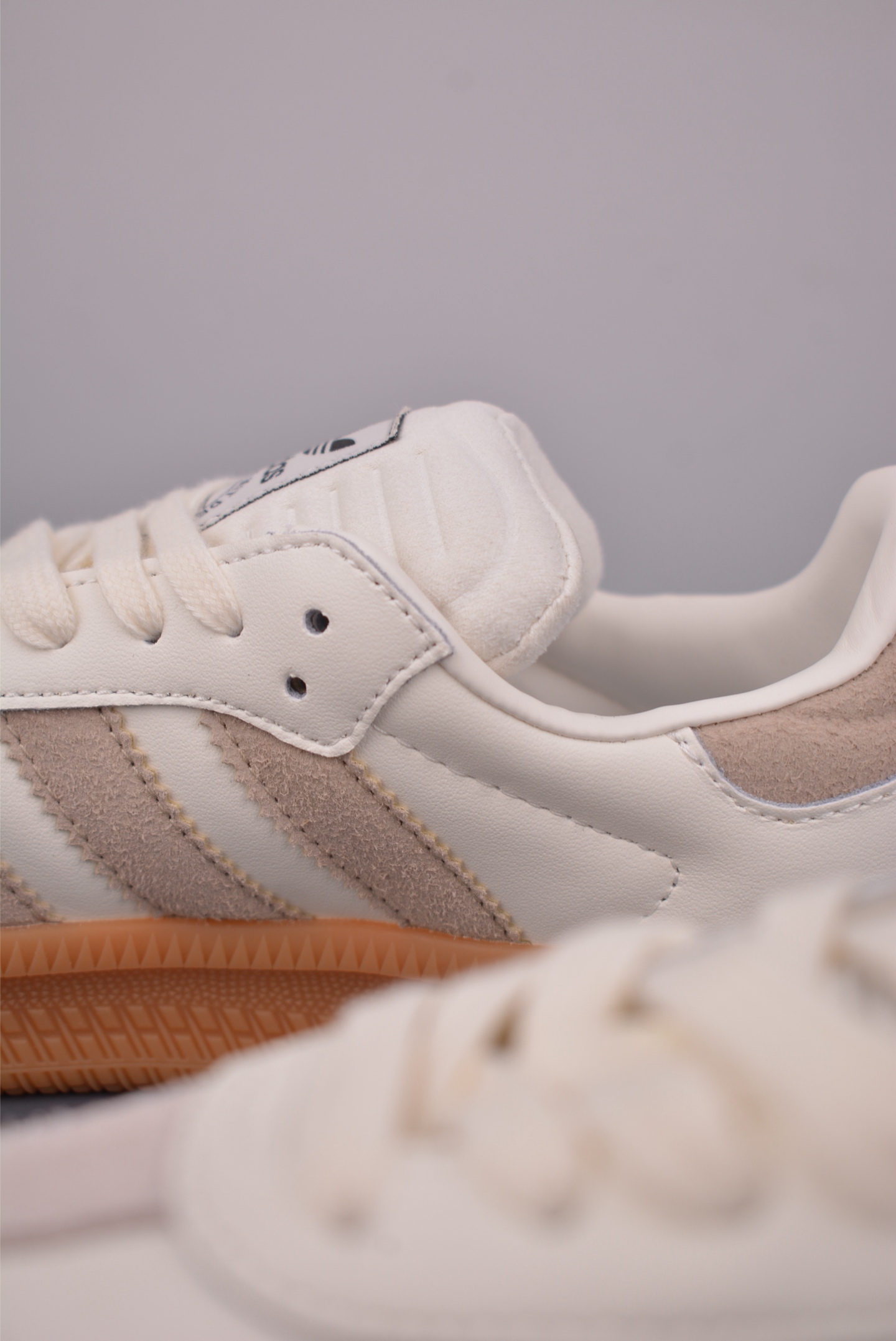 adidoriginals Samba XLG XSYM 联名 J10473-High Quatity Cheap Brand wholesale wholesaler seller Clothes Bags handbags Sneakers Top Fashion Clothing Shoes from China Factory Chinese suppliers best Quality Beautiful Price adidoriginals Samba XLG XSYM 联名 J10473