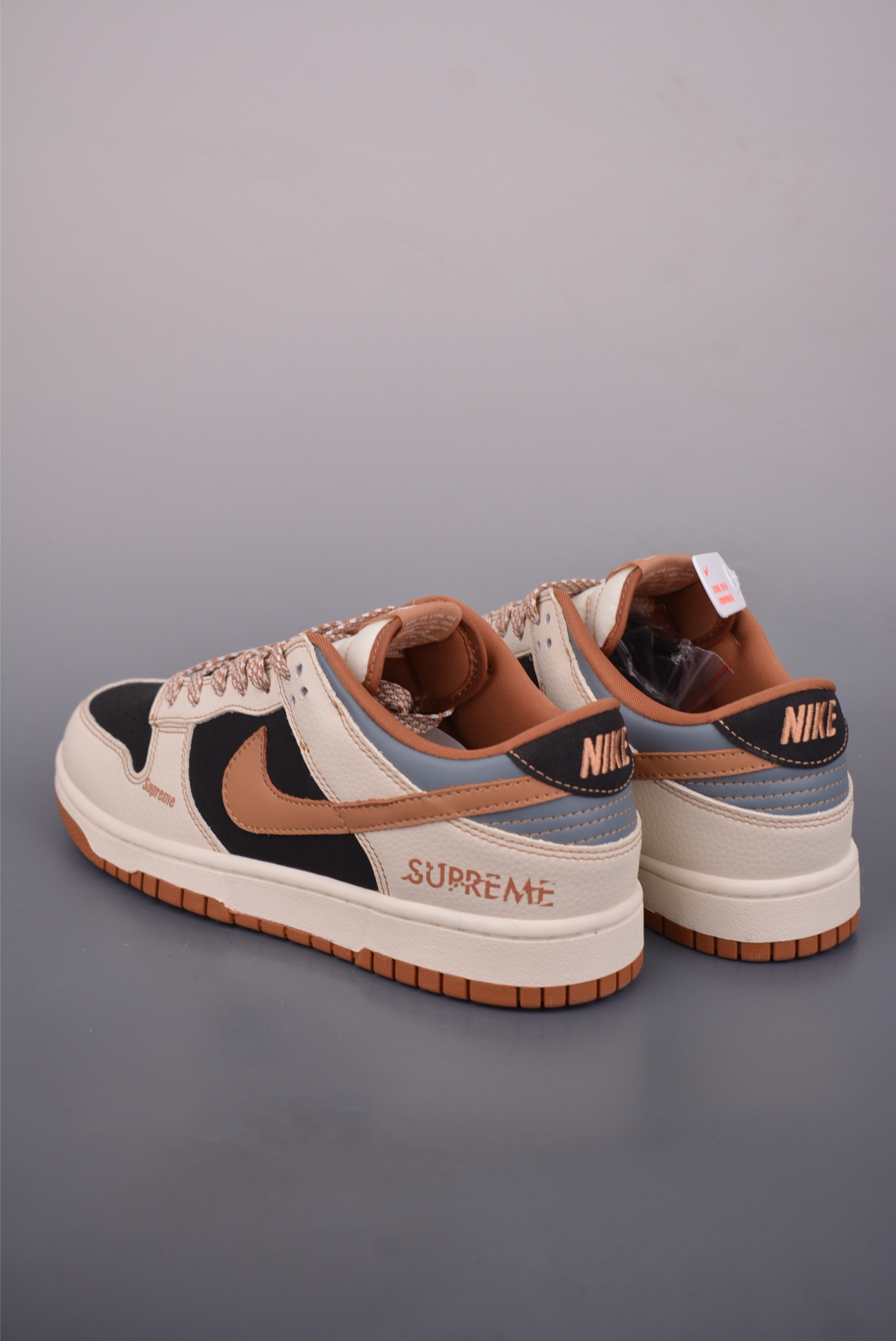 Nike SB Dunk Low Supreme联名 DD1988-006