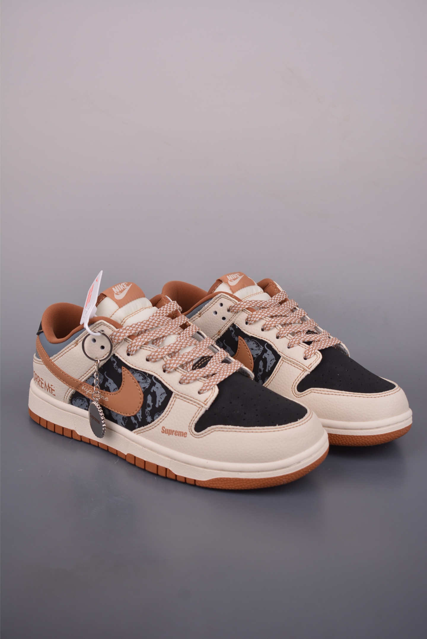 Nike SB Dunk Low Supreme联名 DD1988-006