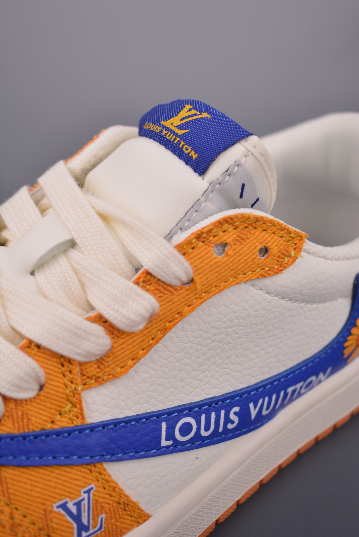 Fragment x Travis Scott x LV Air Jordan 1 Low 三方联名倒钩 DZ2688-001-High Quatity Cheap Brand wholesale wholesaler seller Clothes Bags handbags Sneakers Top Fashion Clothing Shoes from China Factory Chinese suppliers best Quality Beautiful Price Fragment x Travis Scott x LV Air Jordan 1 Low 三方联名倒钩 DZ2688-001