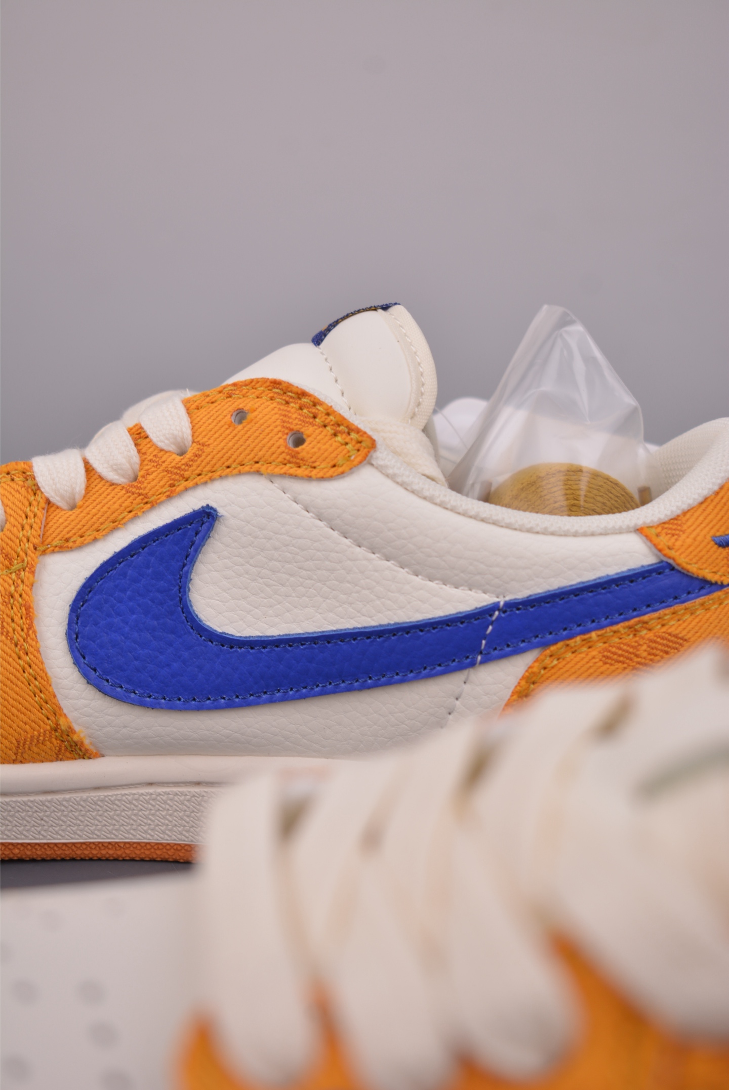 Fragment x Travis Scott x LV Air Jordan 1 Low 三方联名倒钩 DZ2688-001-High Quatity Cheap Brand wholesale wholesaler seller Clothes Bags handbags Sneakers Top Fashion Clothing Shoes from China Factory Chinese suppliers best Quality Beautiful Price Fragment x Travis Scott x LV Air Jordan 1 Low 三方联名倒钩 DZ2688-001