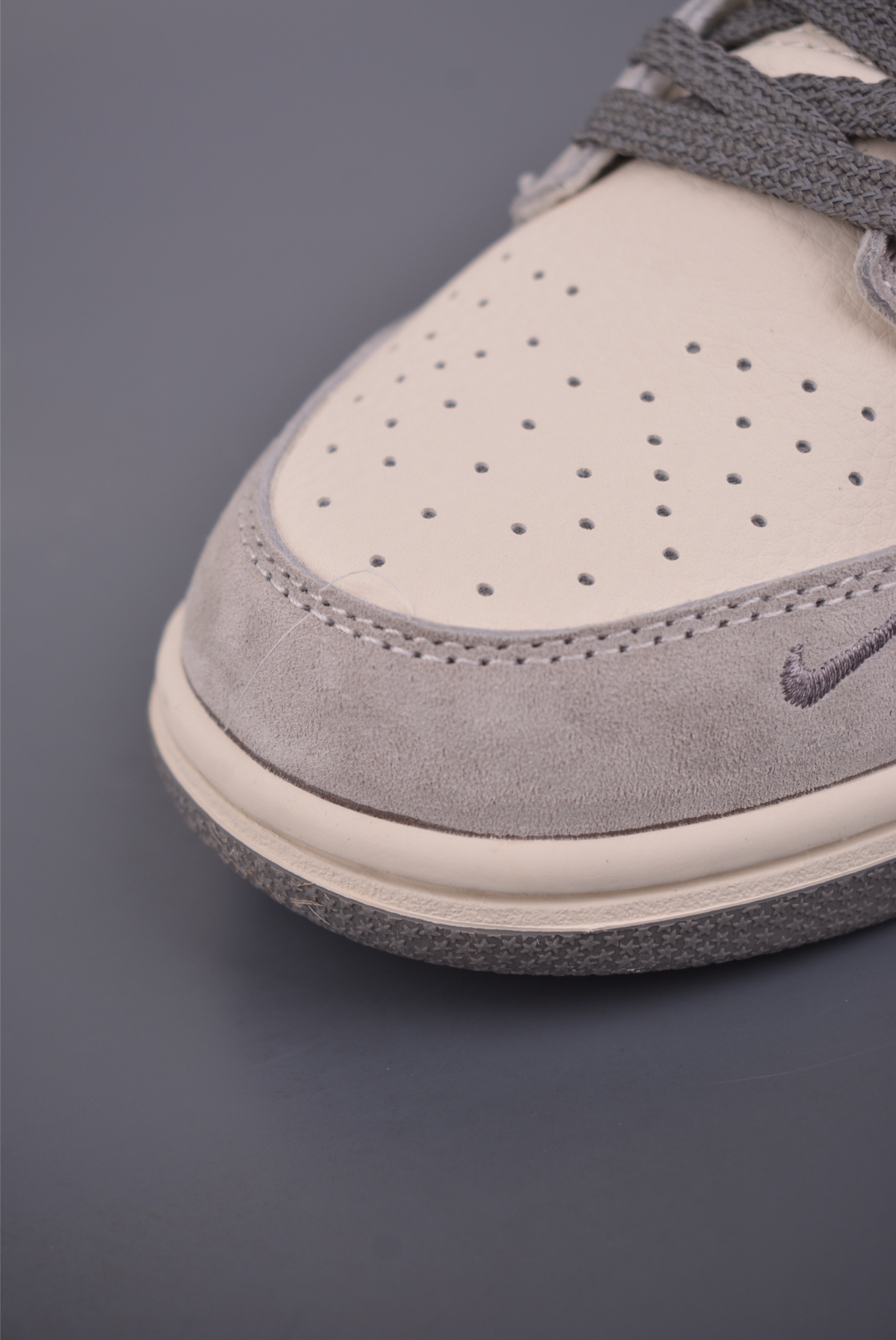 Nike SB Dunk Low 北面联名 DN3168-008 Nike SB Dunk Low 北面联名 DN3168-008