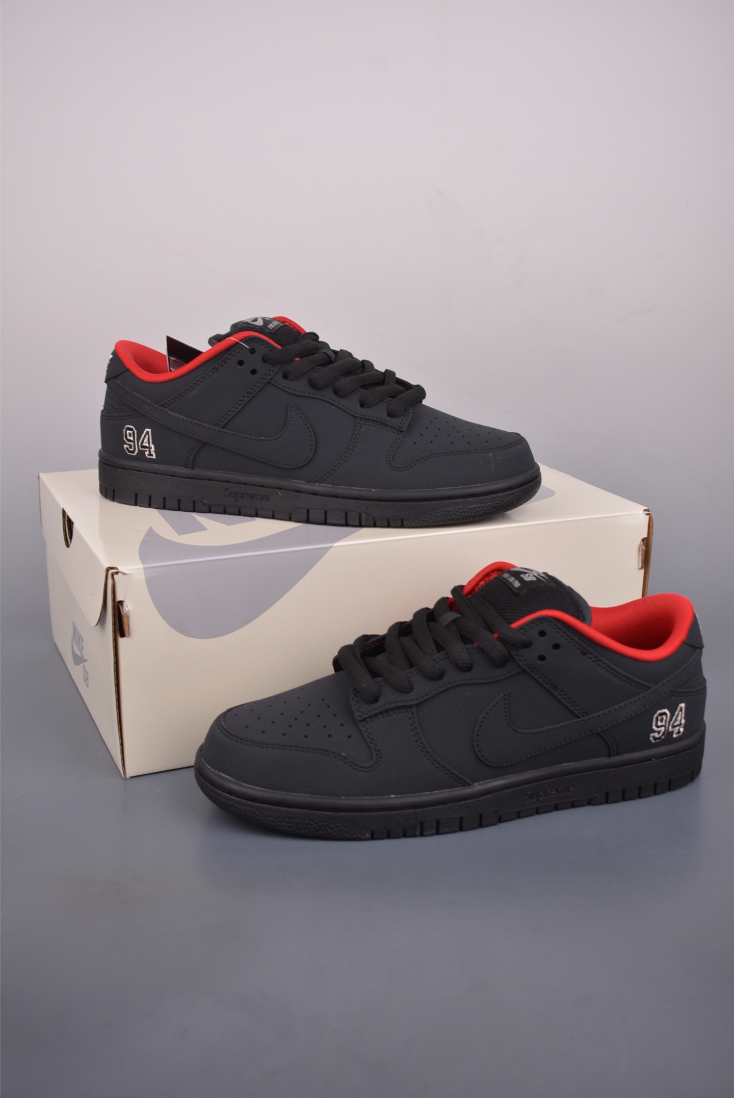 Nike SB Dunk Low HQ8487-001-High Quatity Cheap Brand wholesale wholesaler seller Clothes Bags handbags Sneakers Top Fashion Clothing Shoes from China Factory Chinese suppliers best Quality Beautiful Price Nike SB Dunk Low HQ8487-001